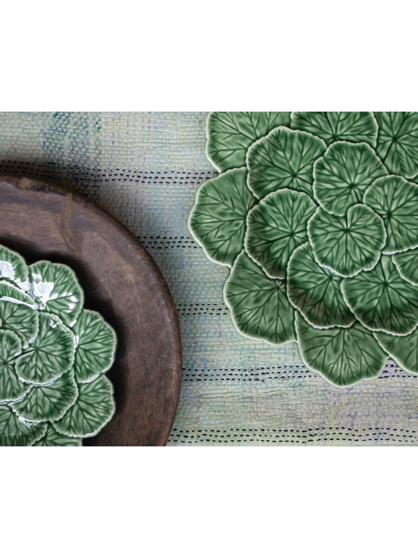 Bordallo Leaf Plate 33cm