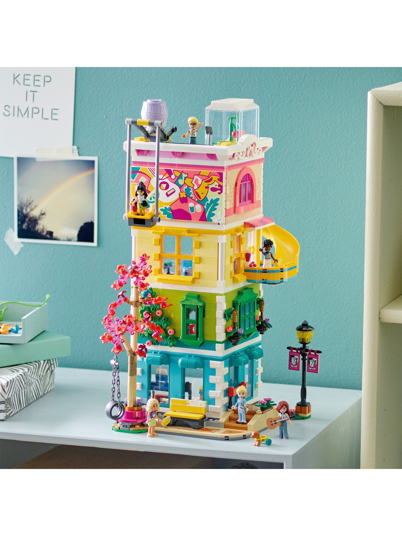 Heartlake City Community Center Set 41748