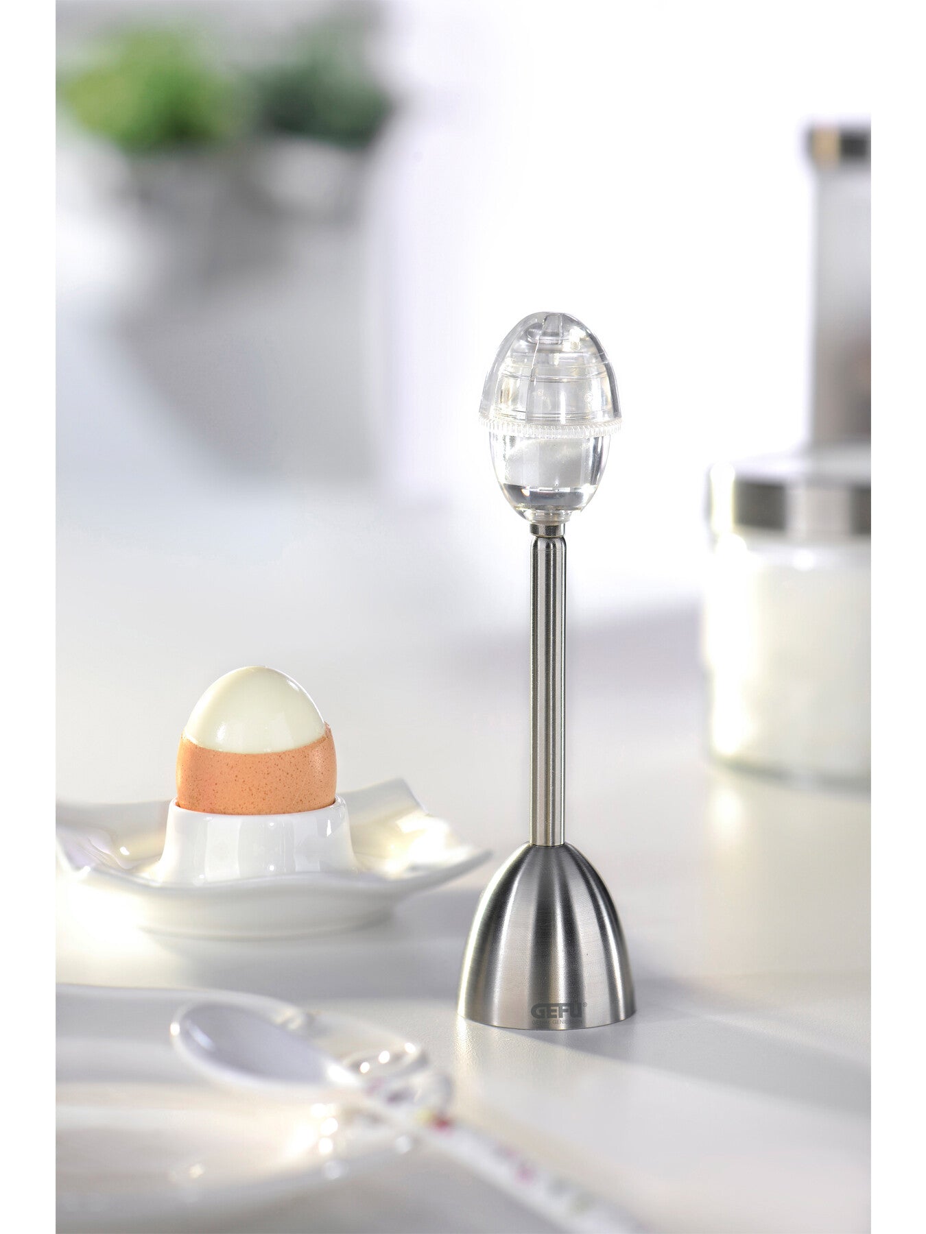 OVO Egg Cracker with Salt Shaker