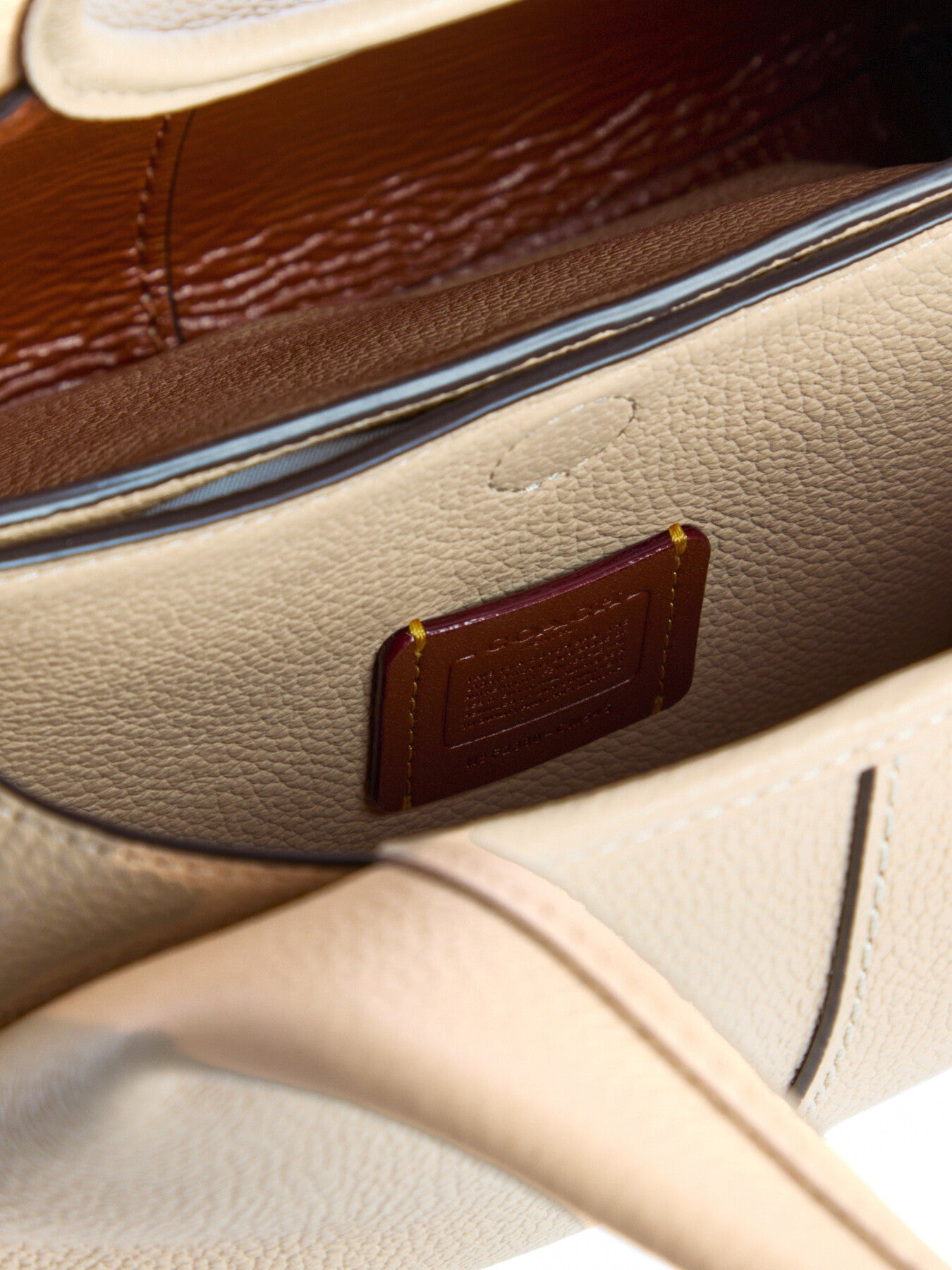 Lana Shoulder Bag 23 Ivory