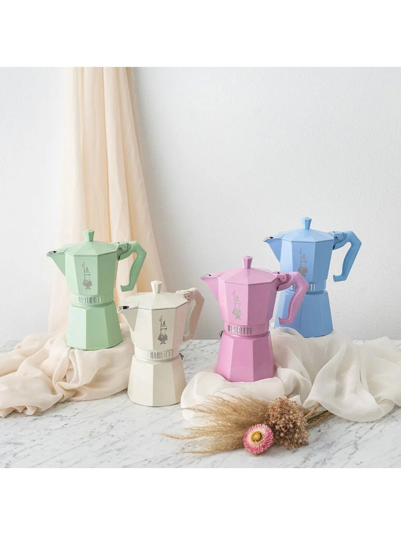 Moka Express Exclusive 6-Cup