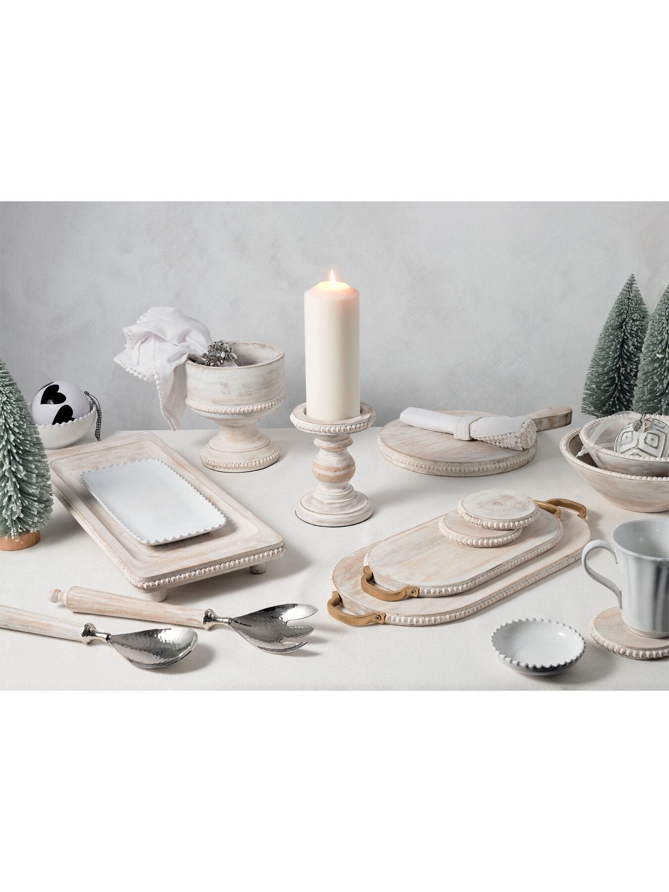 Pearl White Placemat with French Knot