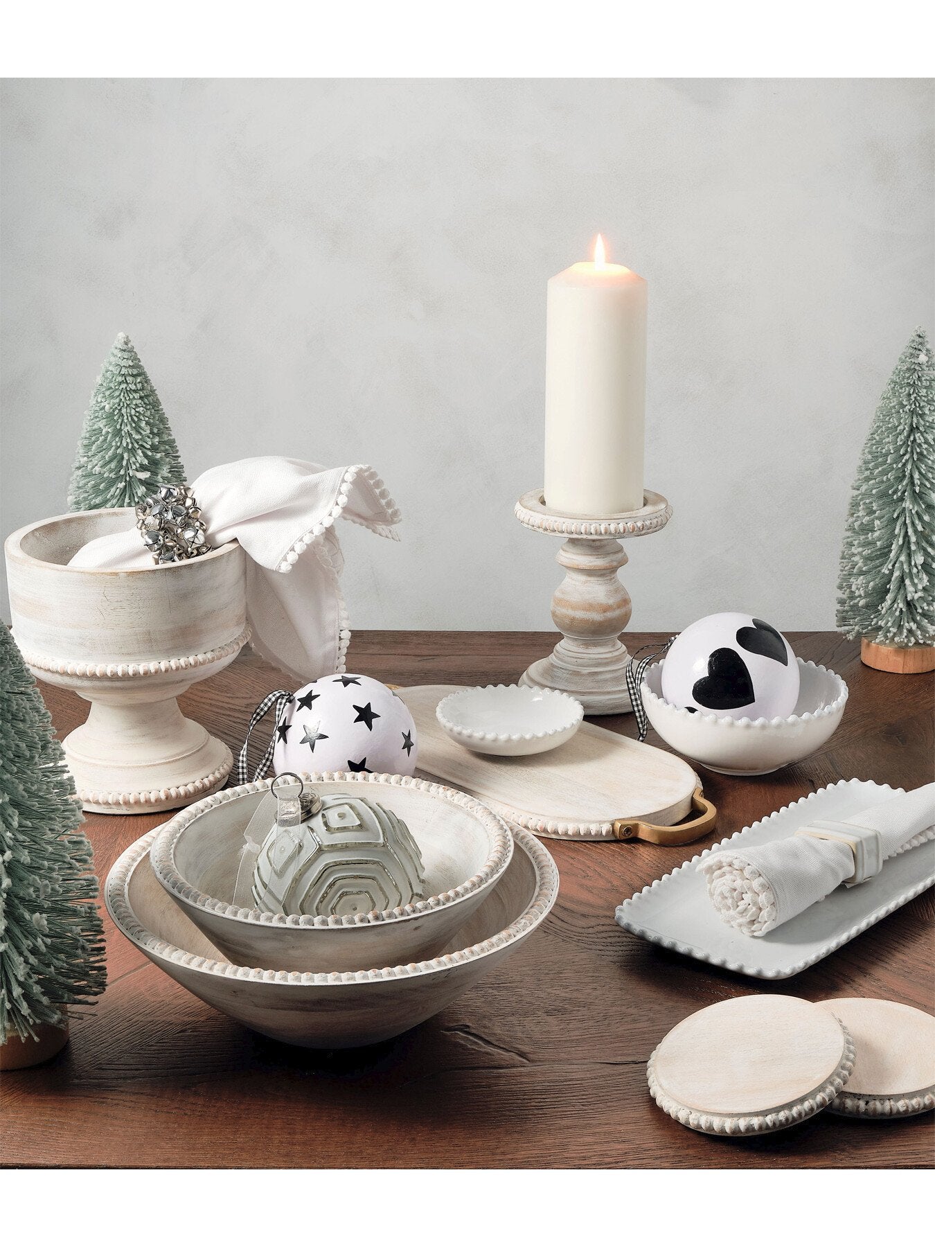 Pearl White Placemat with French Knot