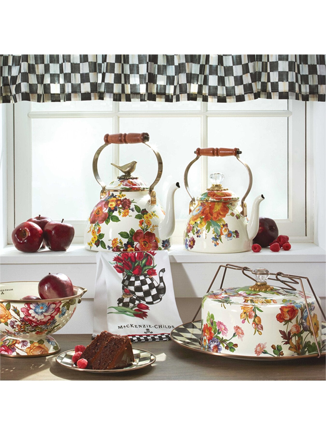 Flower Market 2 Quart Tea Kettle - White