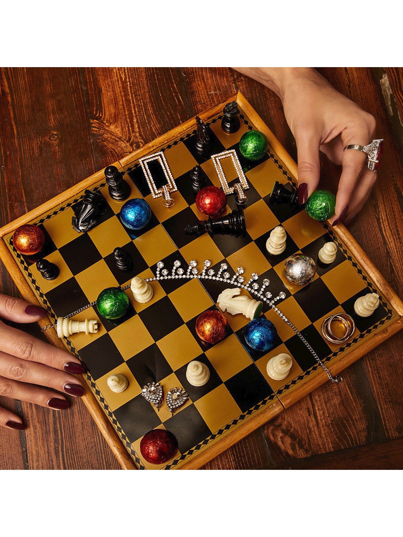 Luxury Foiled Praline Mix Assorted Colours 468g