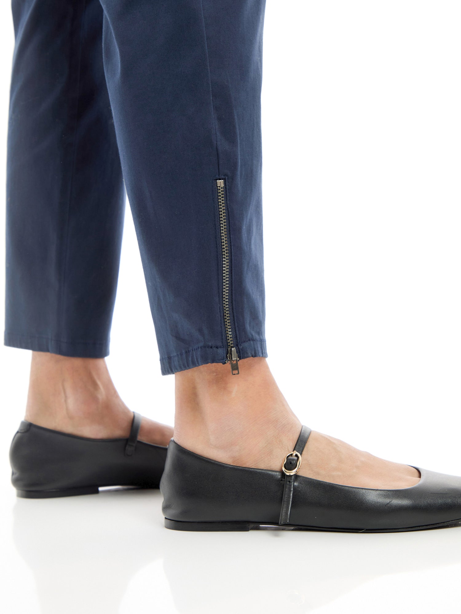 MaPadme Solid Chino Trousers