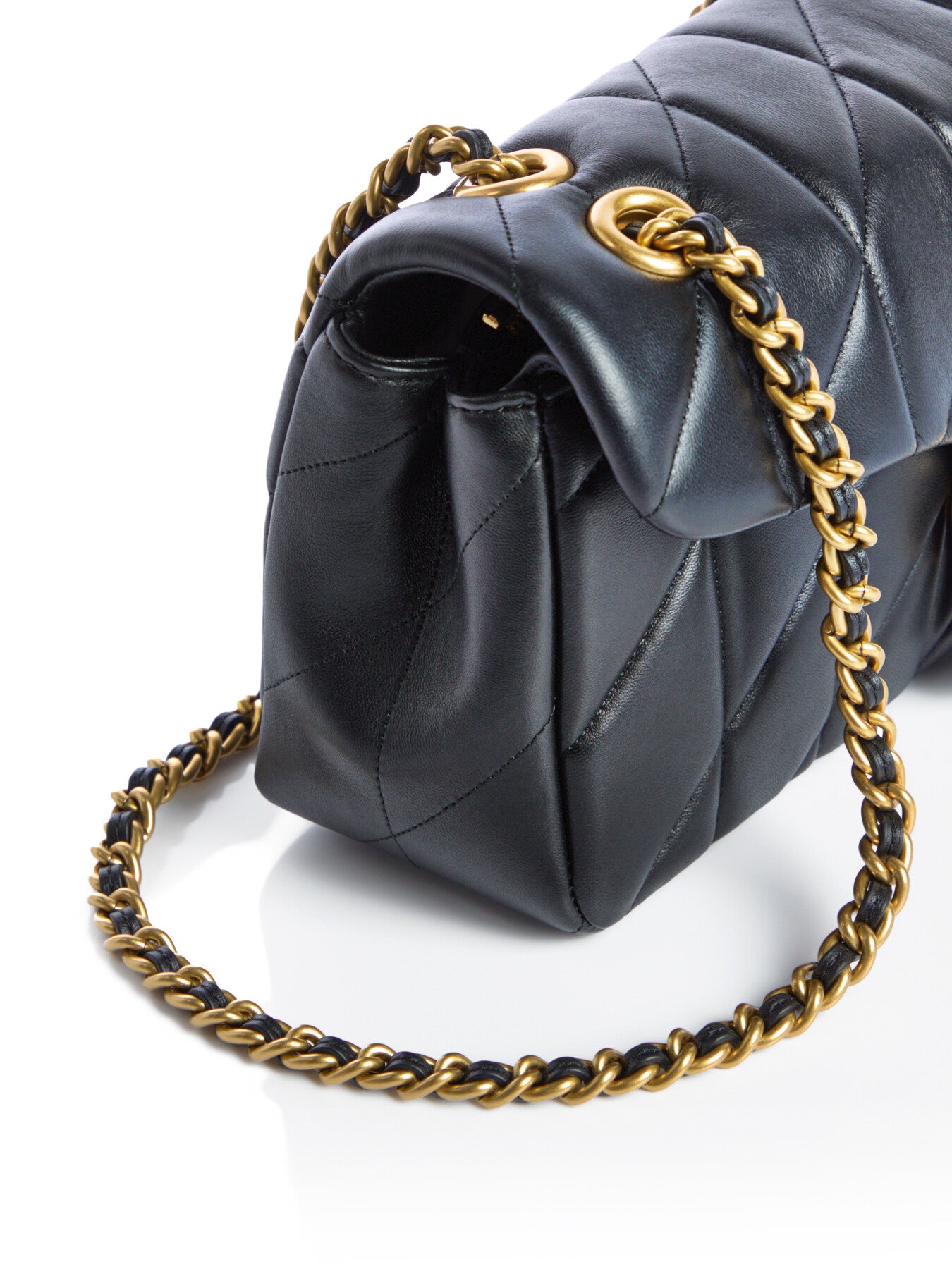 Quilted Tabby Shoulder 26