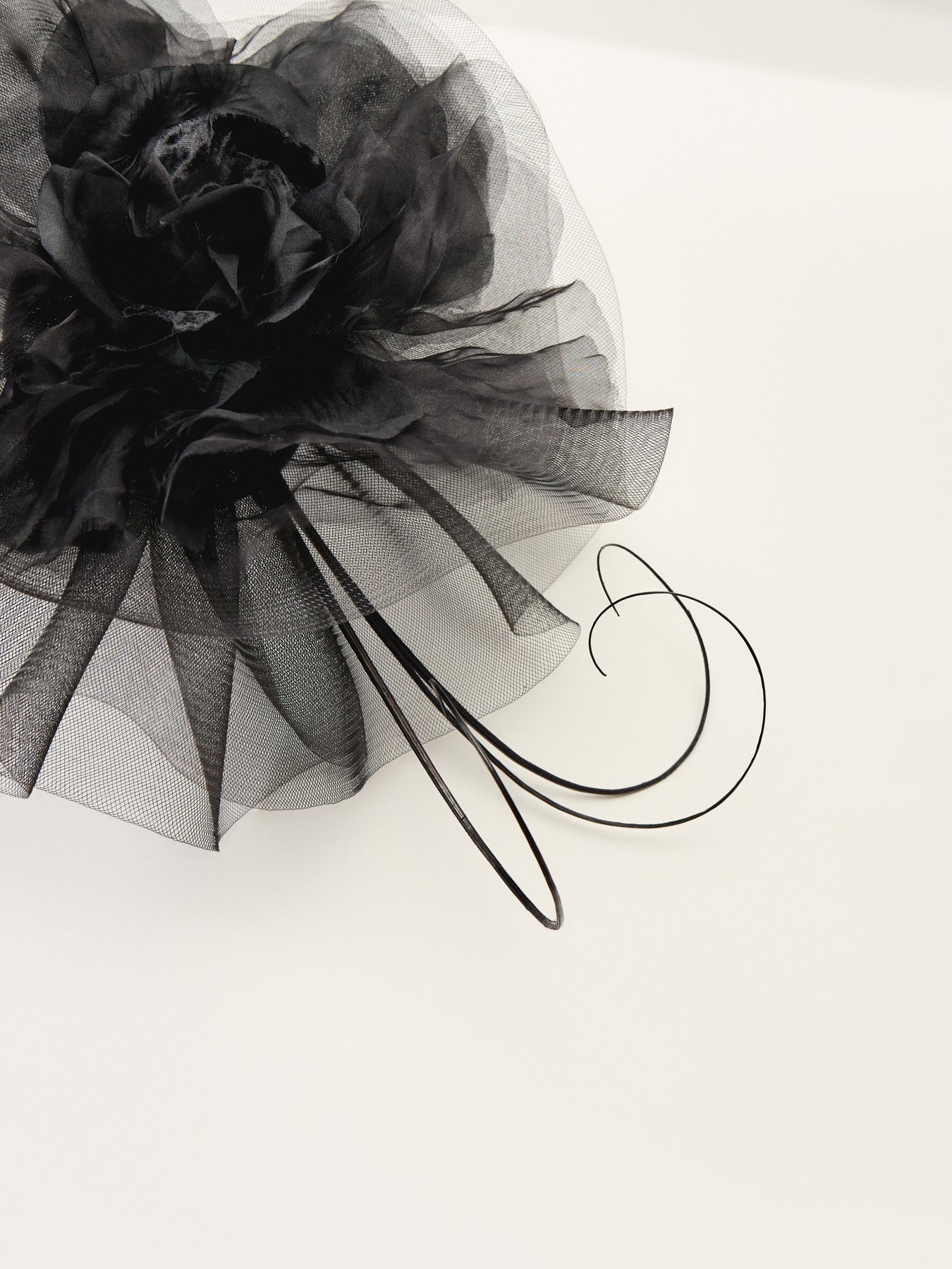 Flower Quills on Crin Base Fascinator