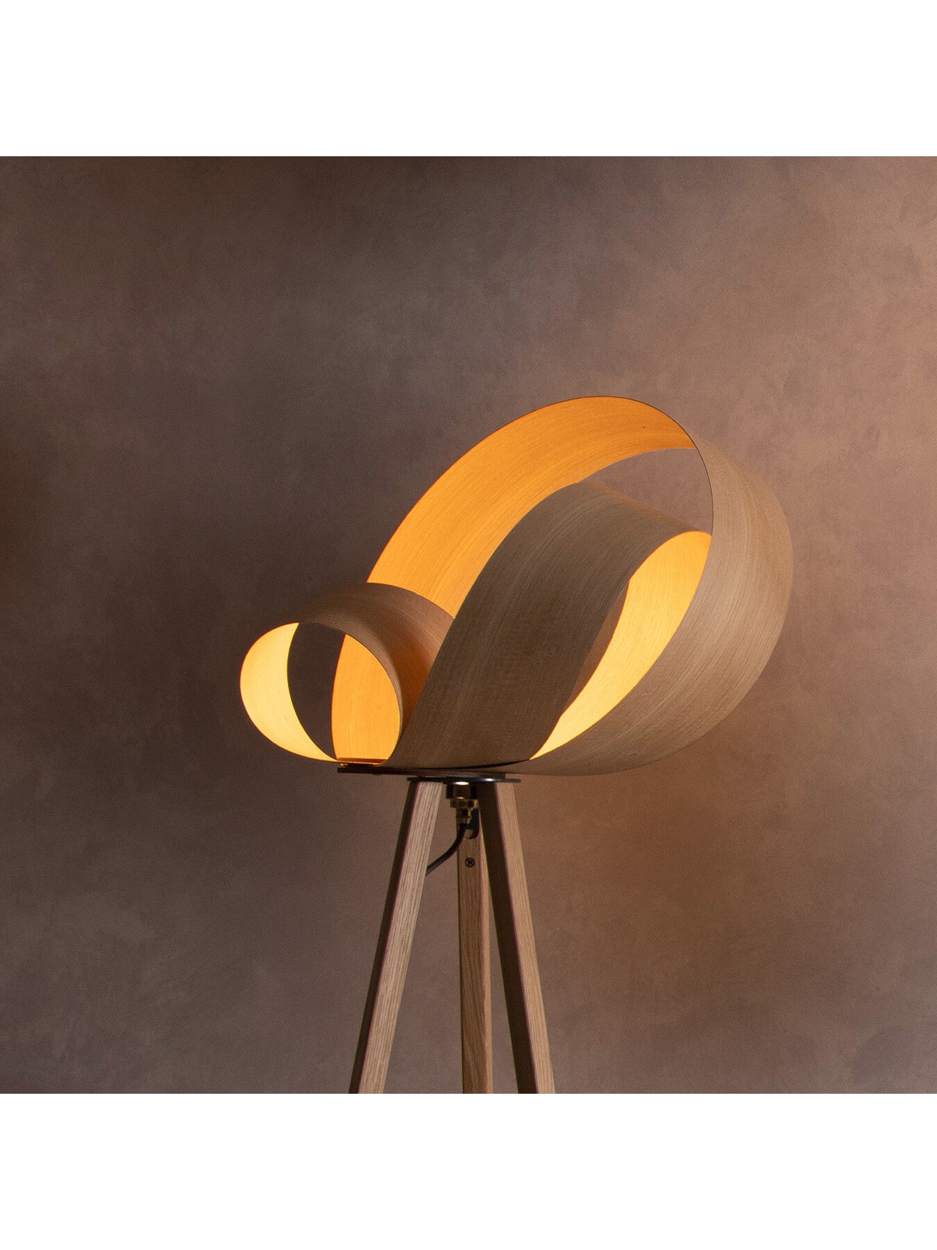 Verso Floor Light