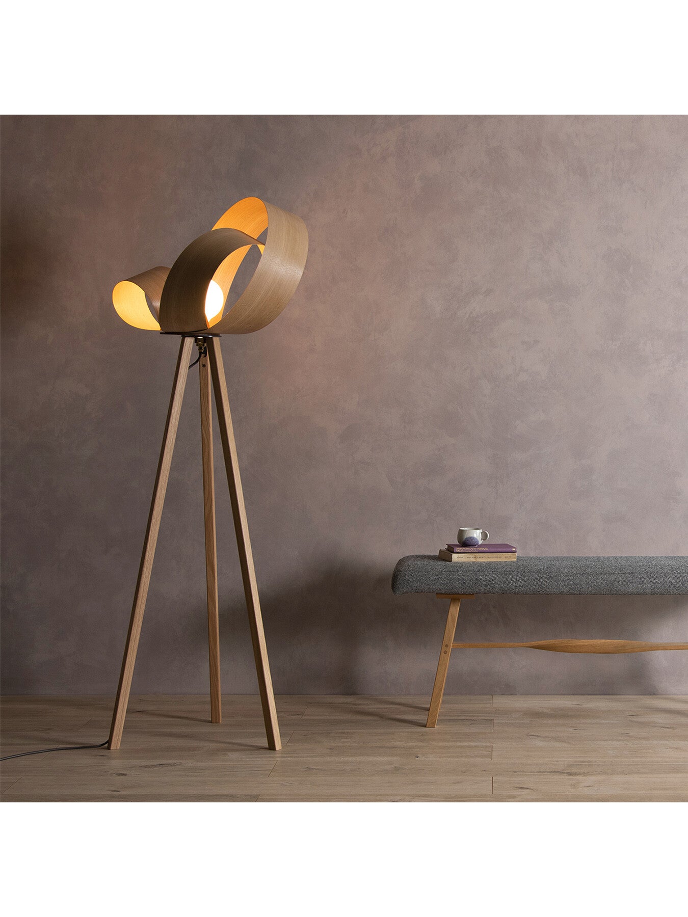 Verso Floor Light