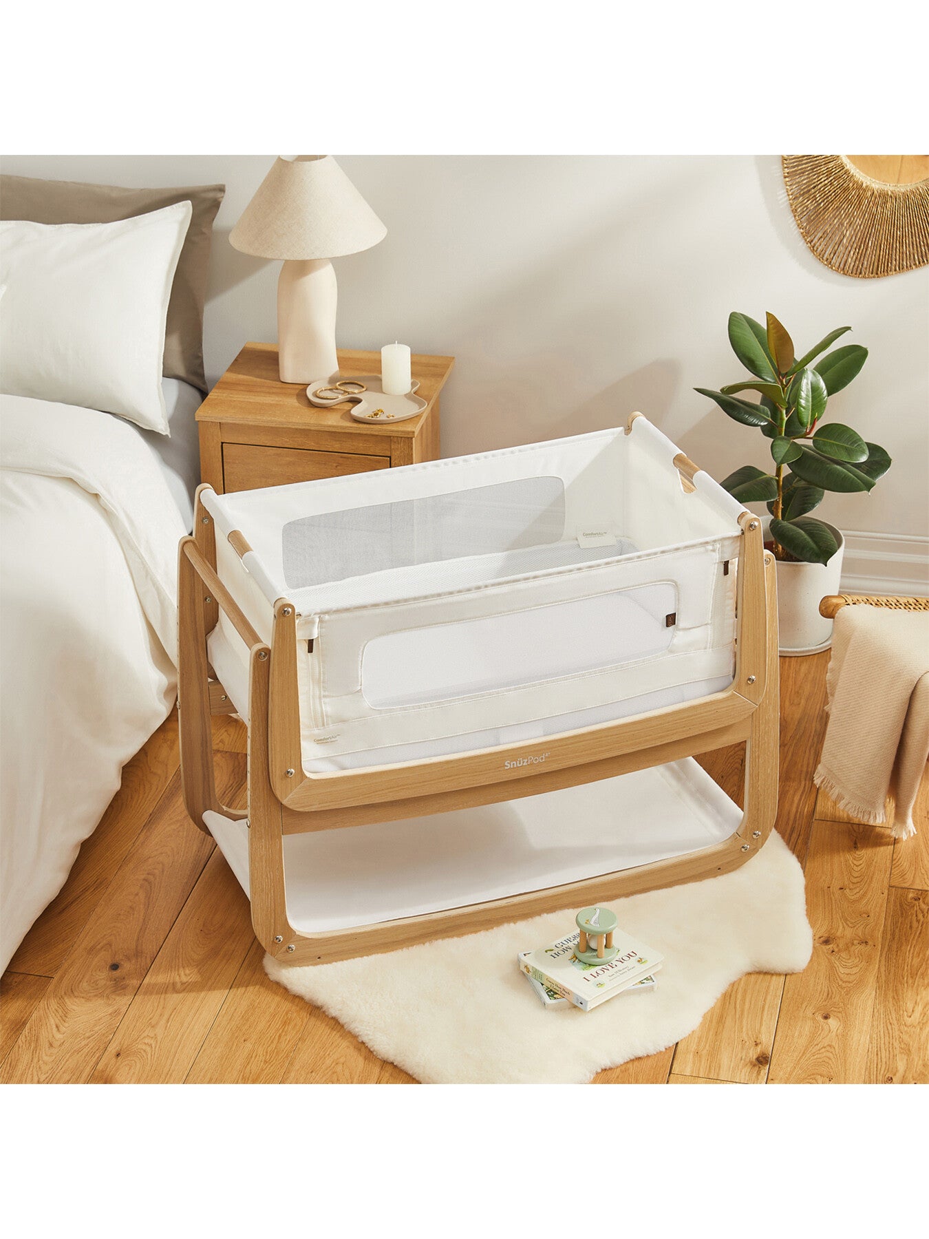 SnuzPod4 Bedside Crib The Natural Edit - Oak