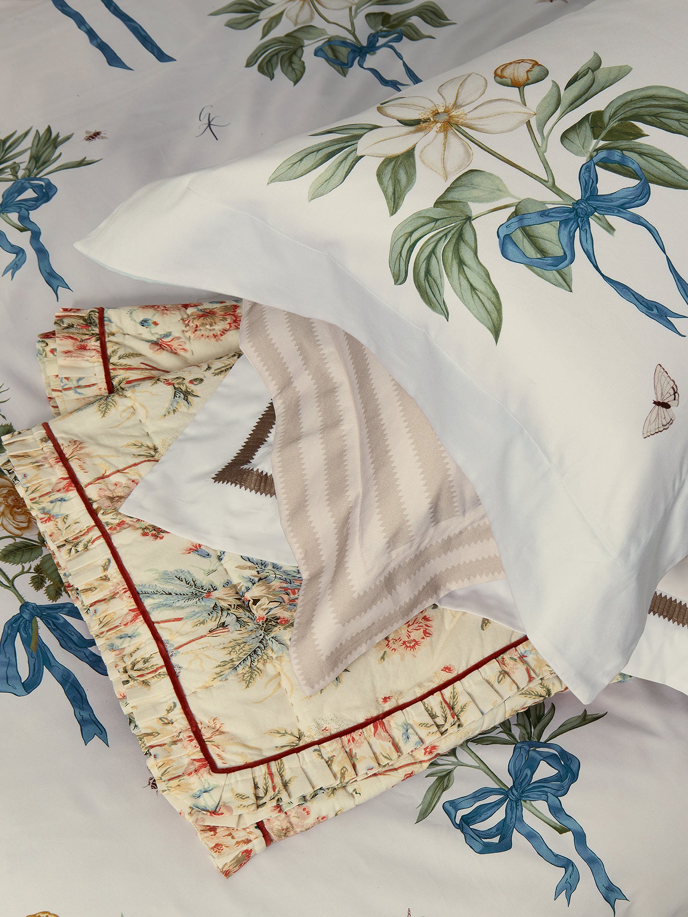 Cupids Beau Deluxe Duvet Cover Collection