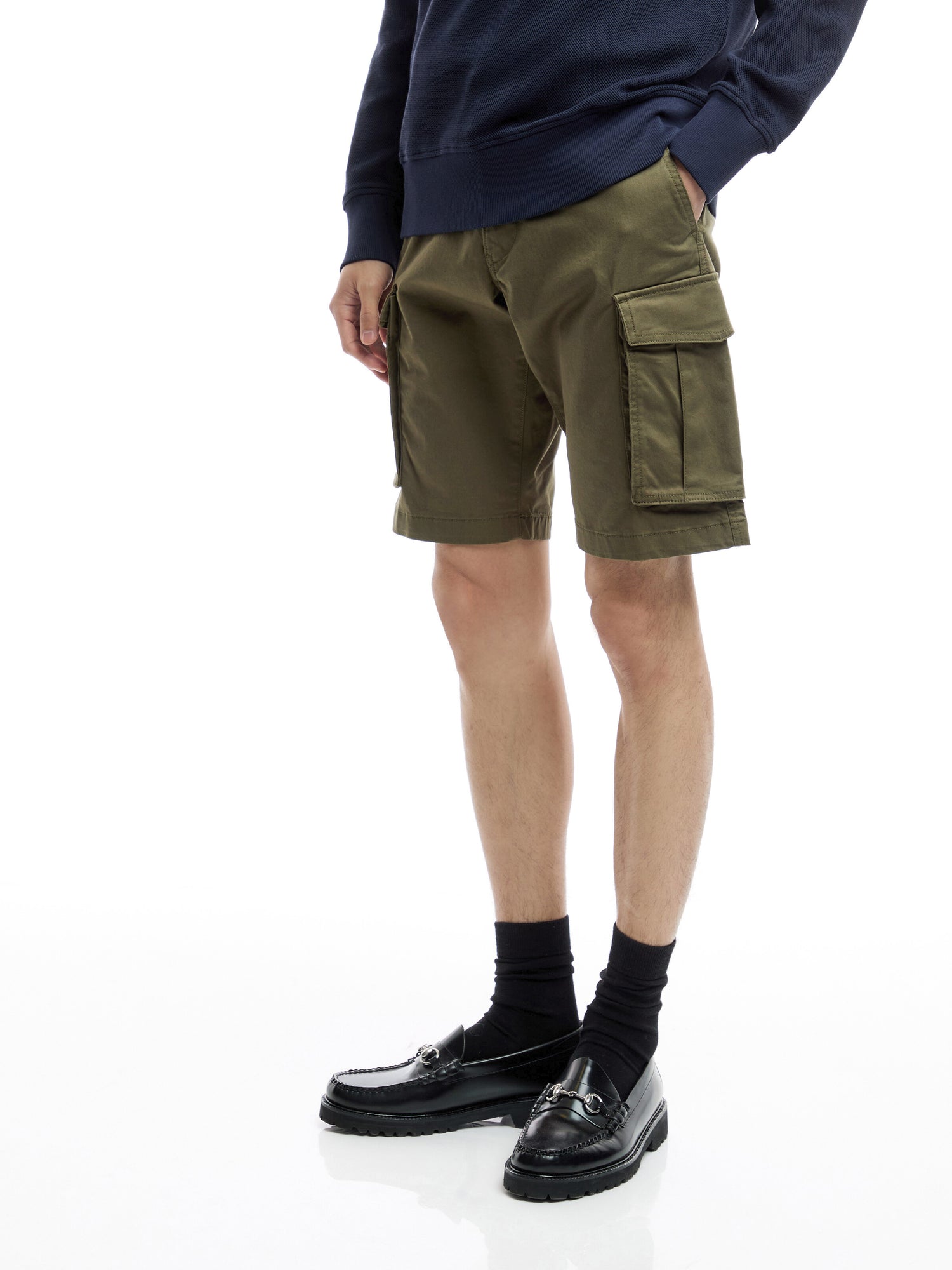 Relaxed Twill Cargo Shorts