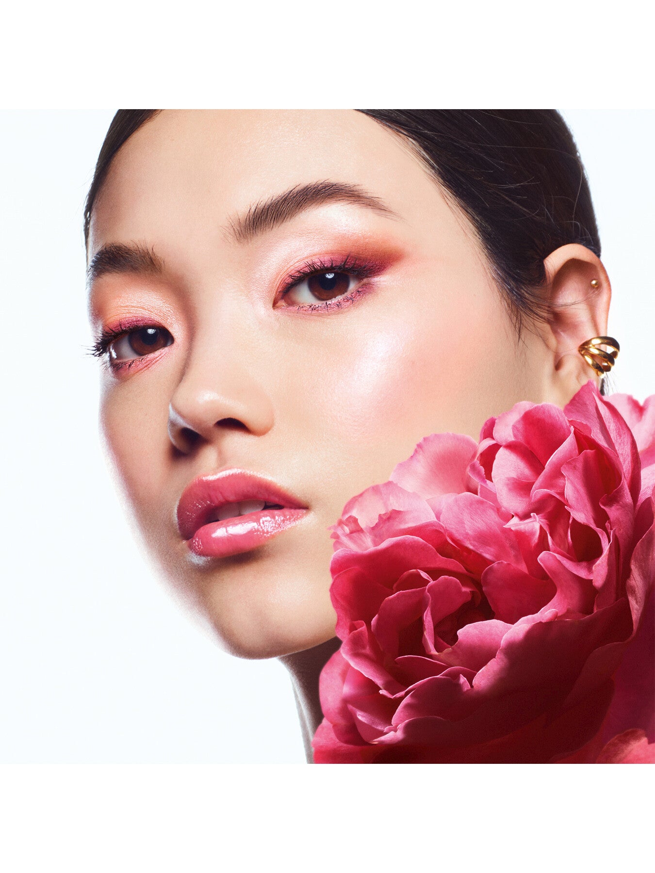 KissKiss Bee Glow Oil 92%  Natural-Origin Honey Tint Oil