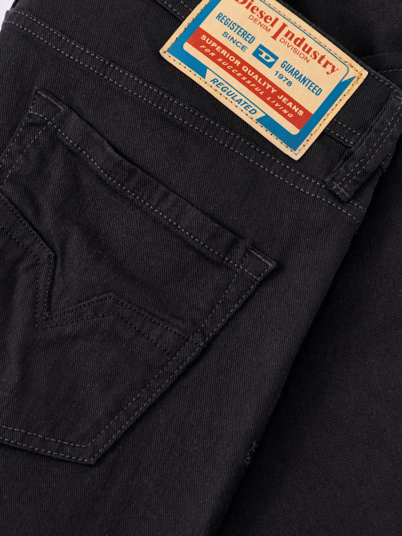 Diesel 1985 Larkee Tapered Fit Jeans in Black
