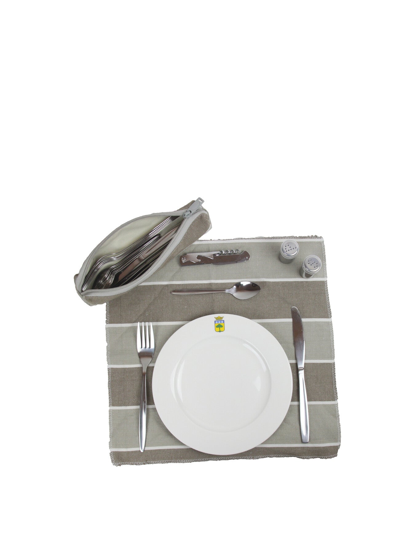 Polo Club Equiped Bleached Wicker Picnic Basket for 4 Persons