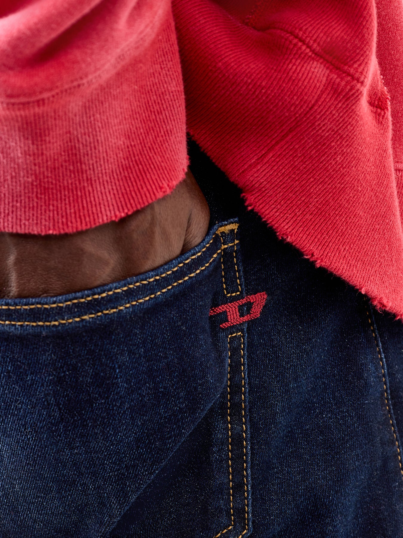 2019 D-Strukt Slim Fit Jeans