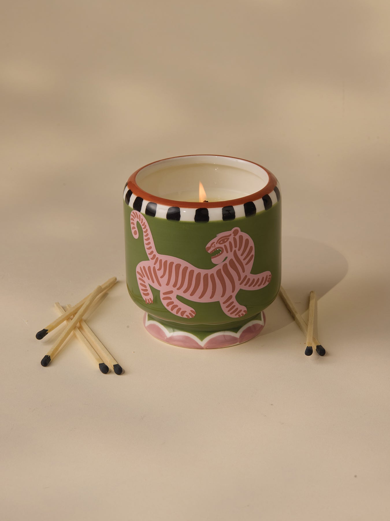 Black Cedar & Fig Tiger Ceramic Candle