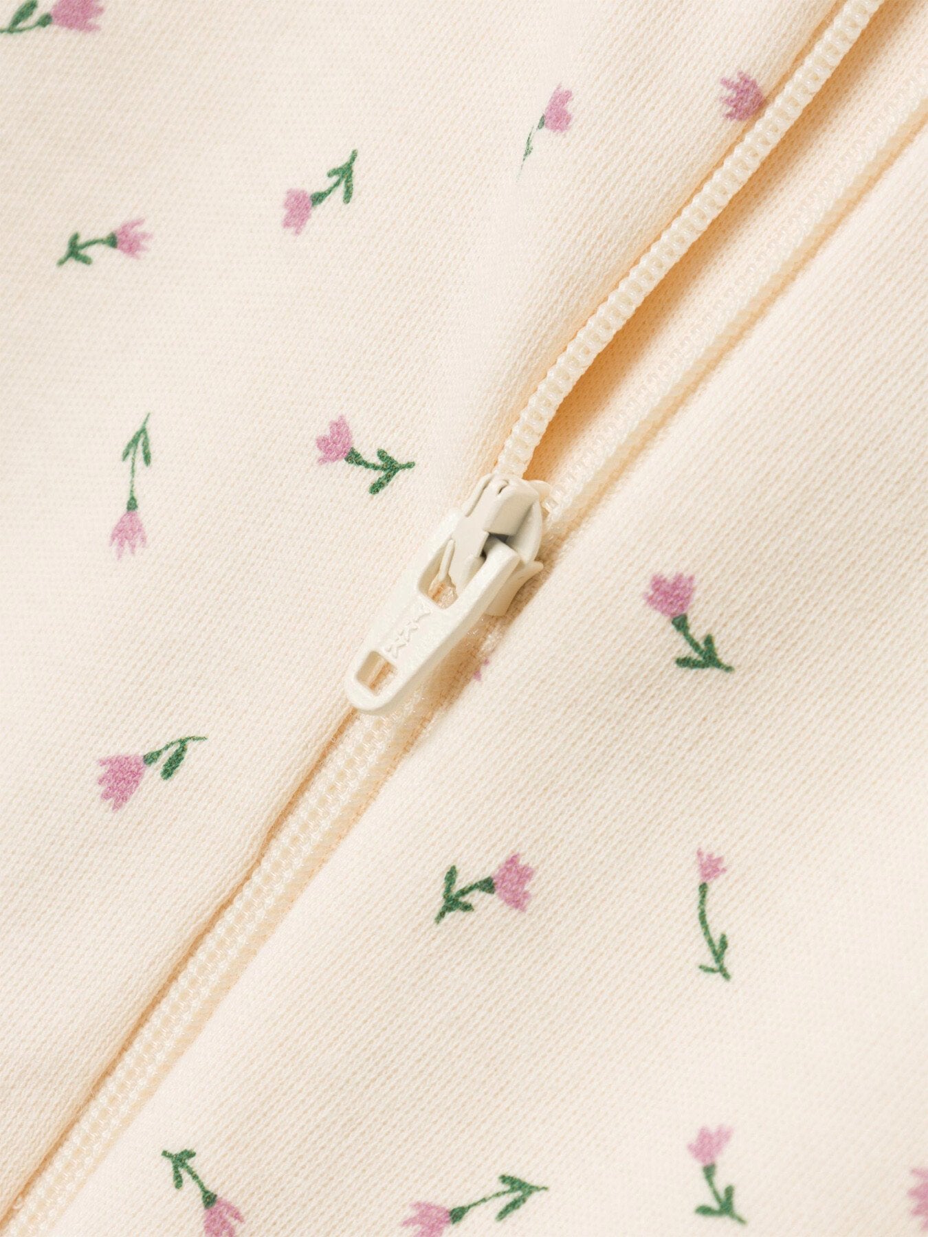 NBFNIGHTSUIT ZIP BUTTERCREAM FLORAL NOOS