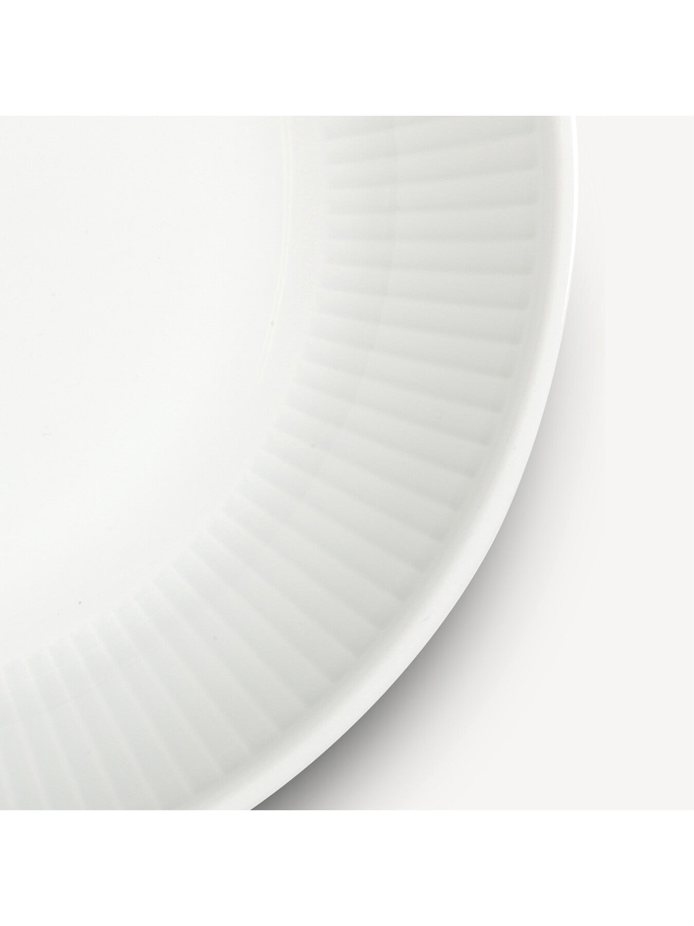 Plissé Shallow Round Bowl