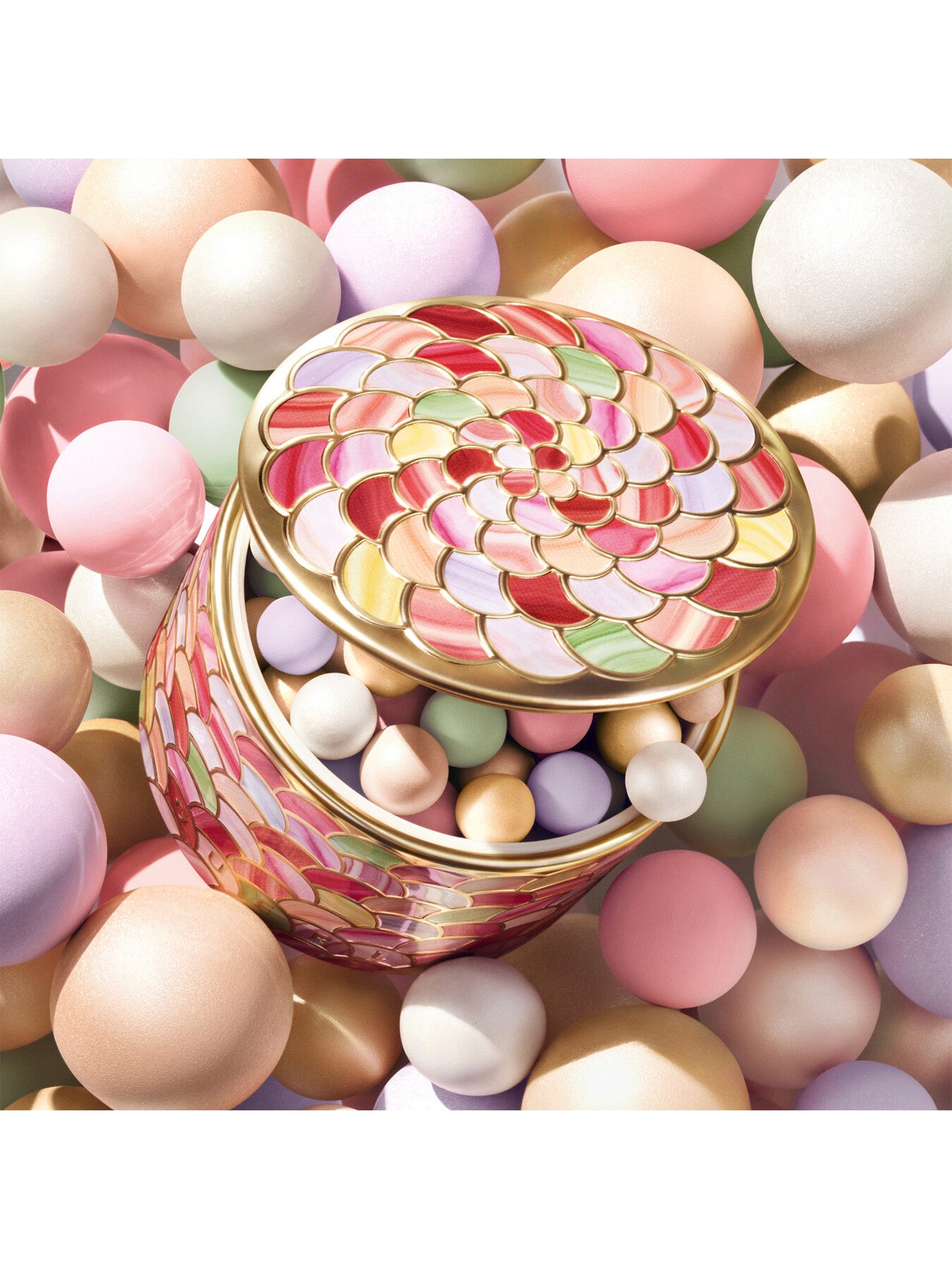 Meteorites Light Revealing Pearls of Powder