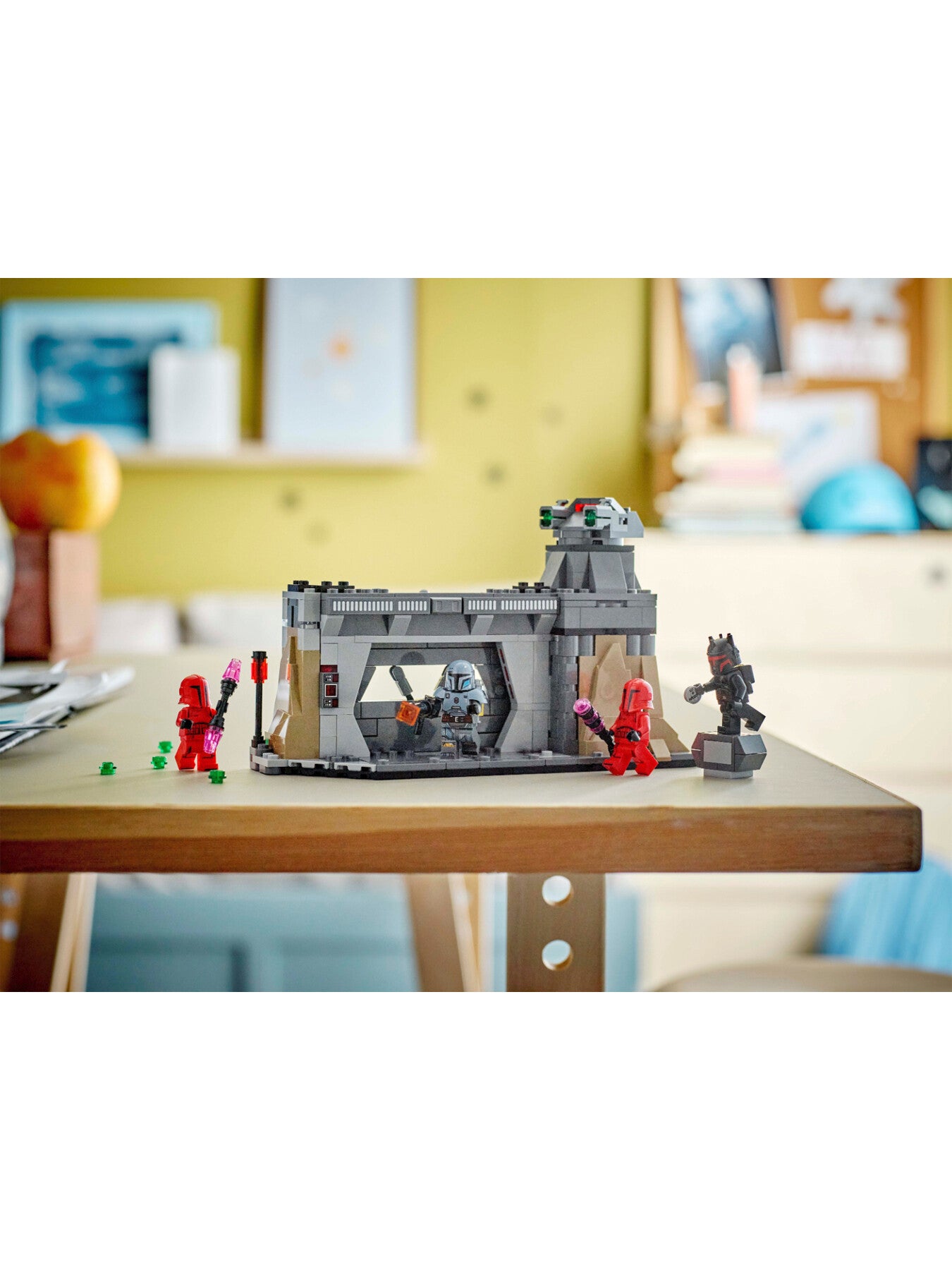 Paz Vizsla and Moff Gideon Battle 75386