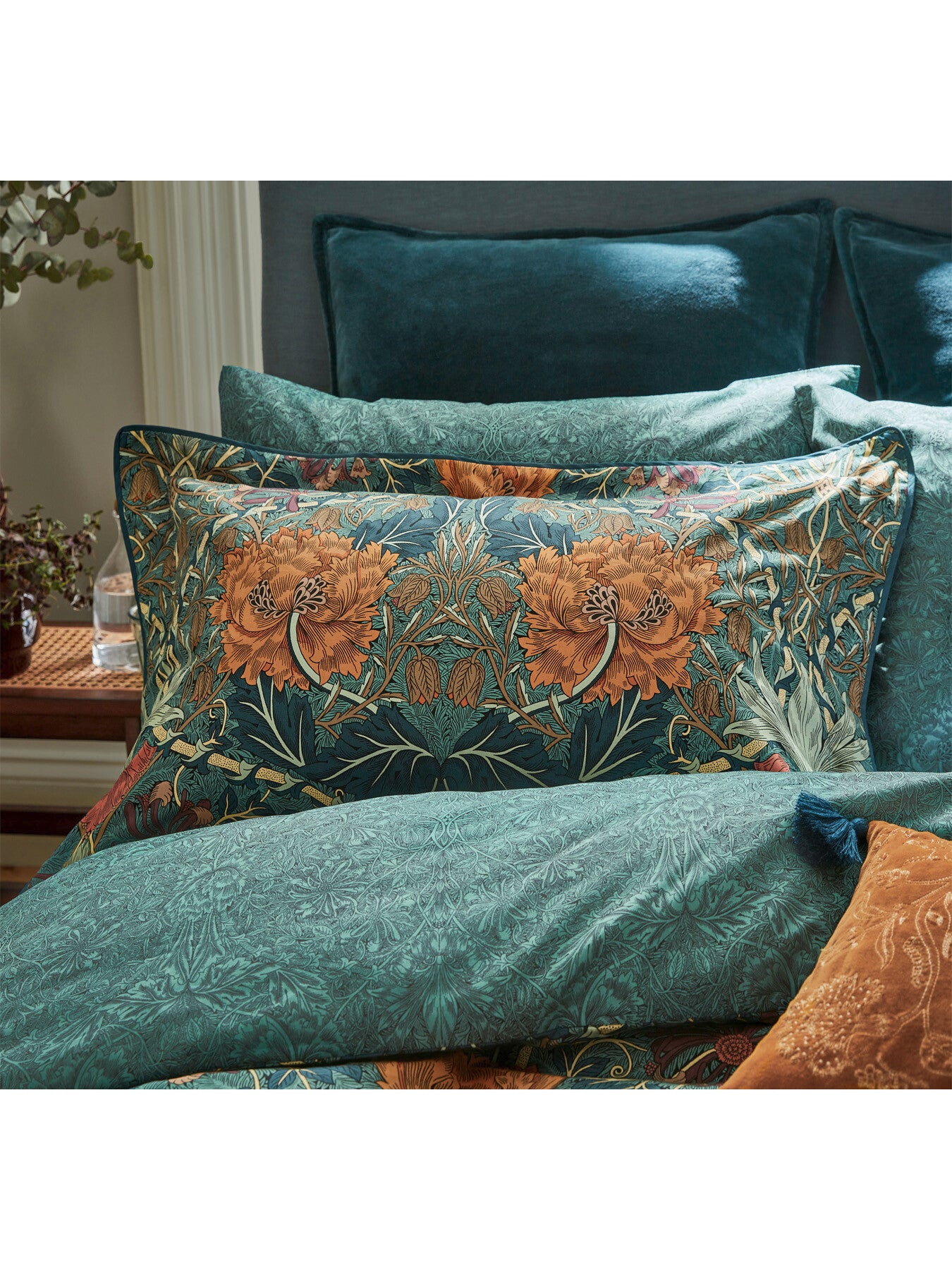 Honeysuckle and Tulip Heritage Duvet Cover Set