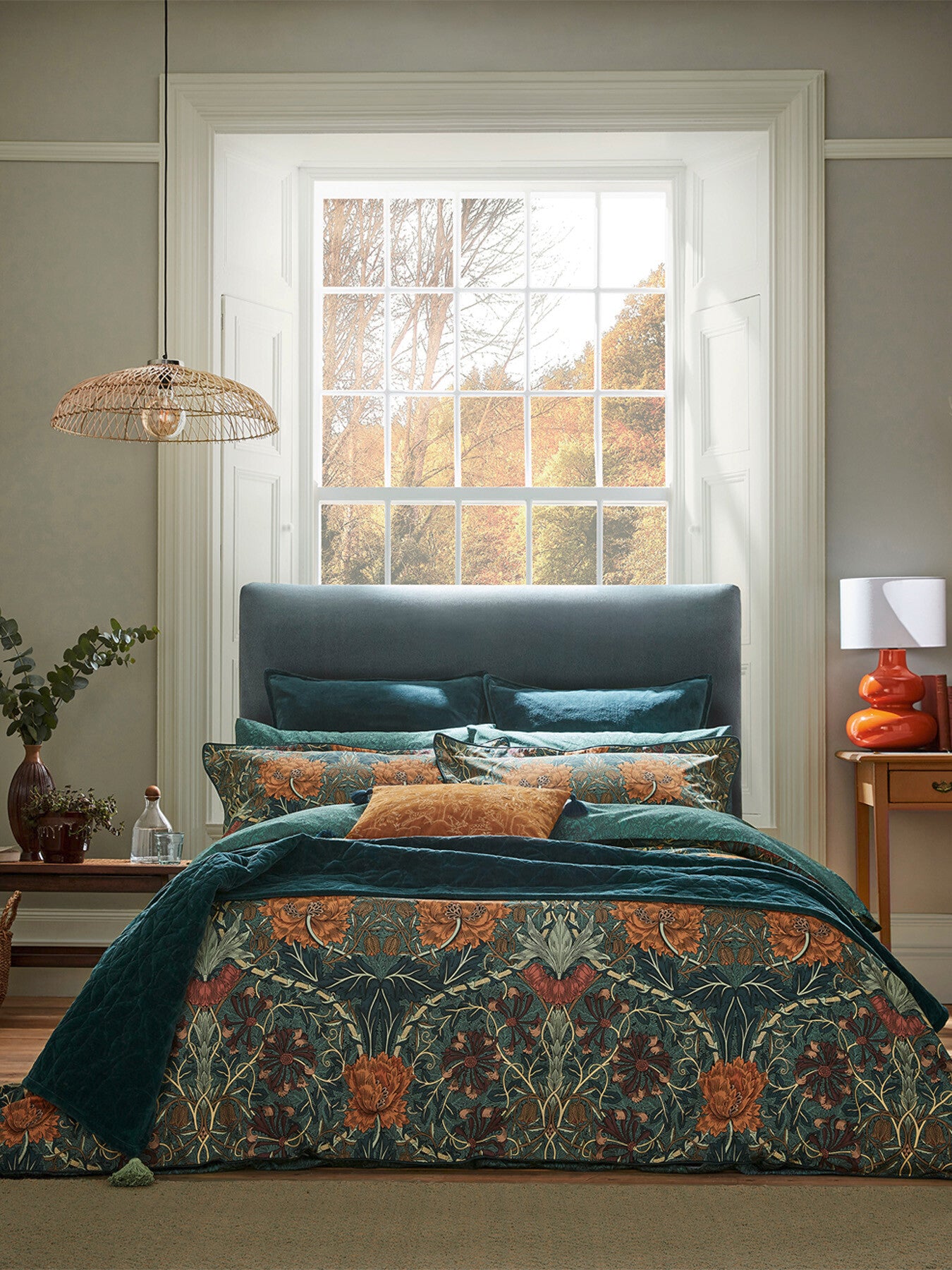 Honeysuckle Tulip Pillowcase Pair