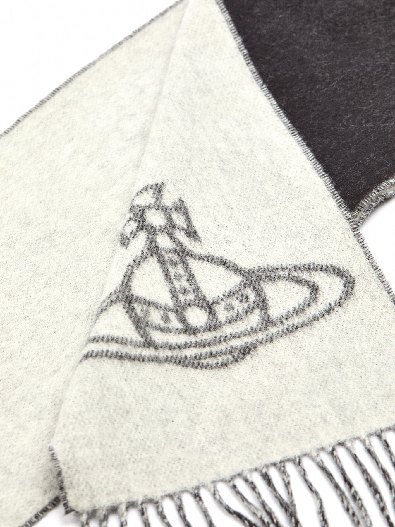 Single Orb Wool Scarf