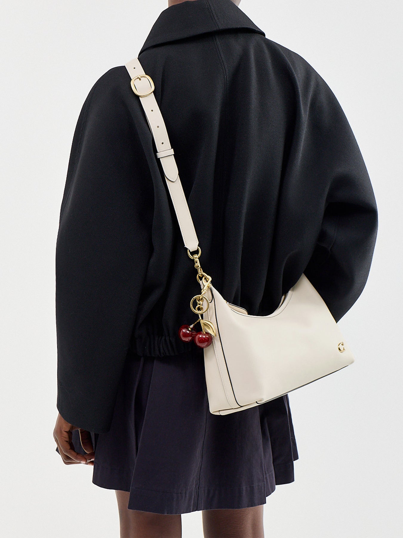 Juliet 25 Leather Shoulder Bag Chalk