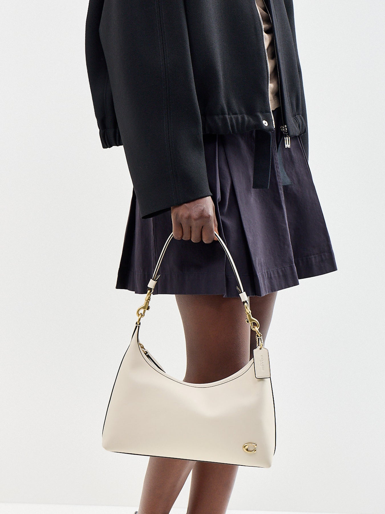 Juliet 25 Leather Shoulder Bag Chalk