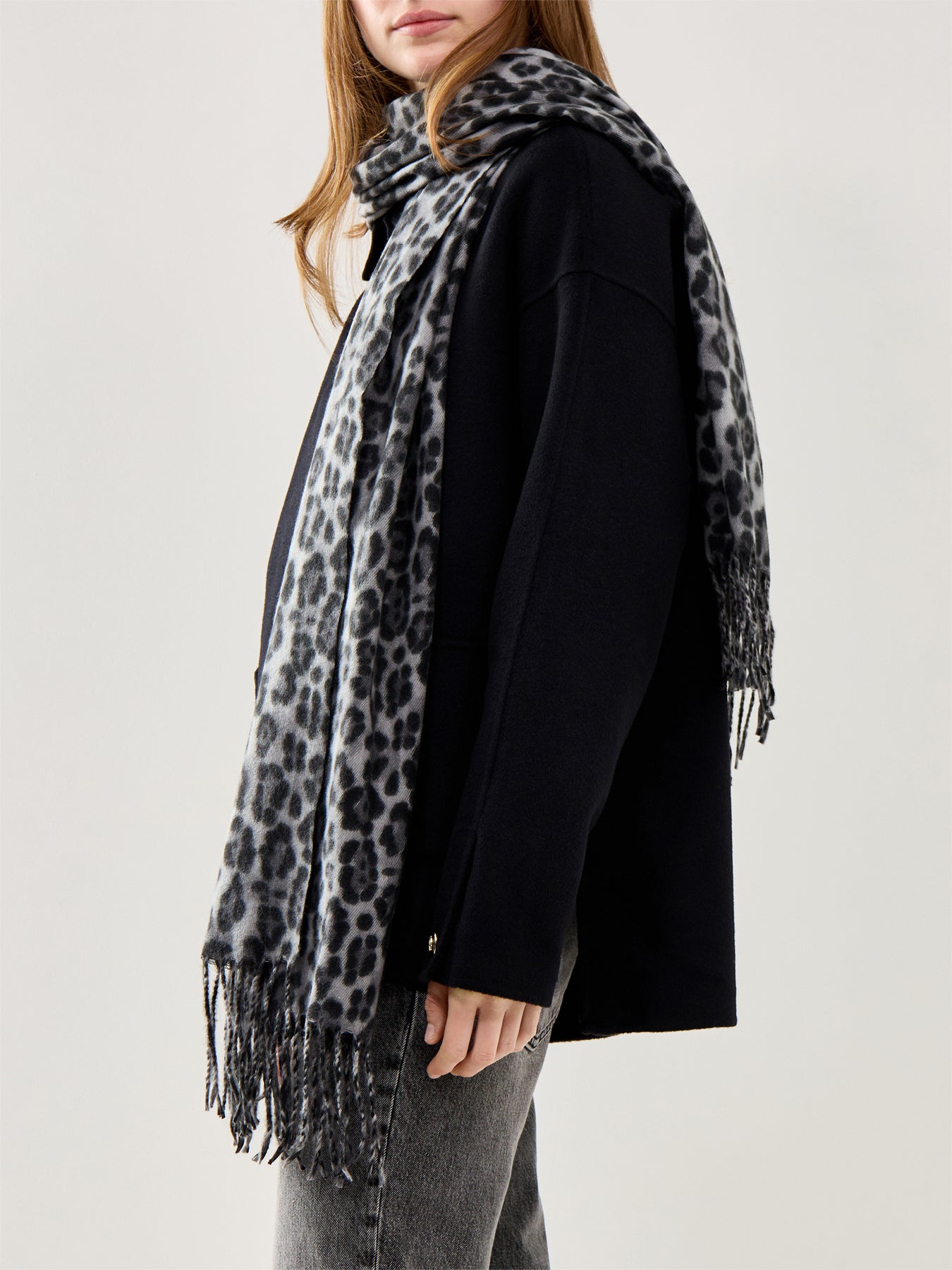 Leopard Scarf Grey