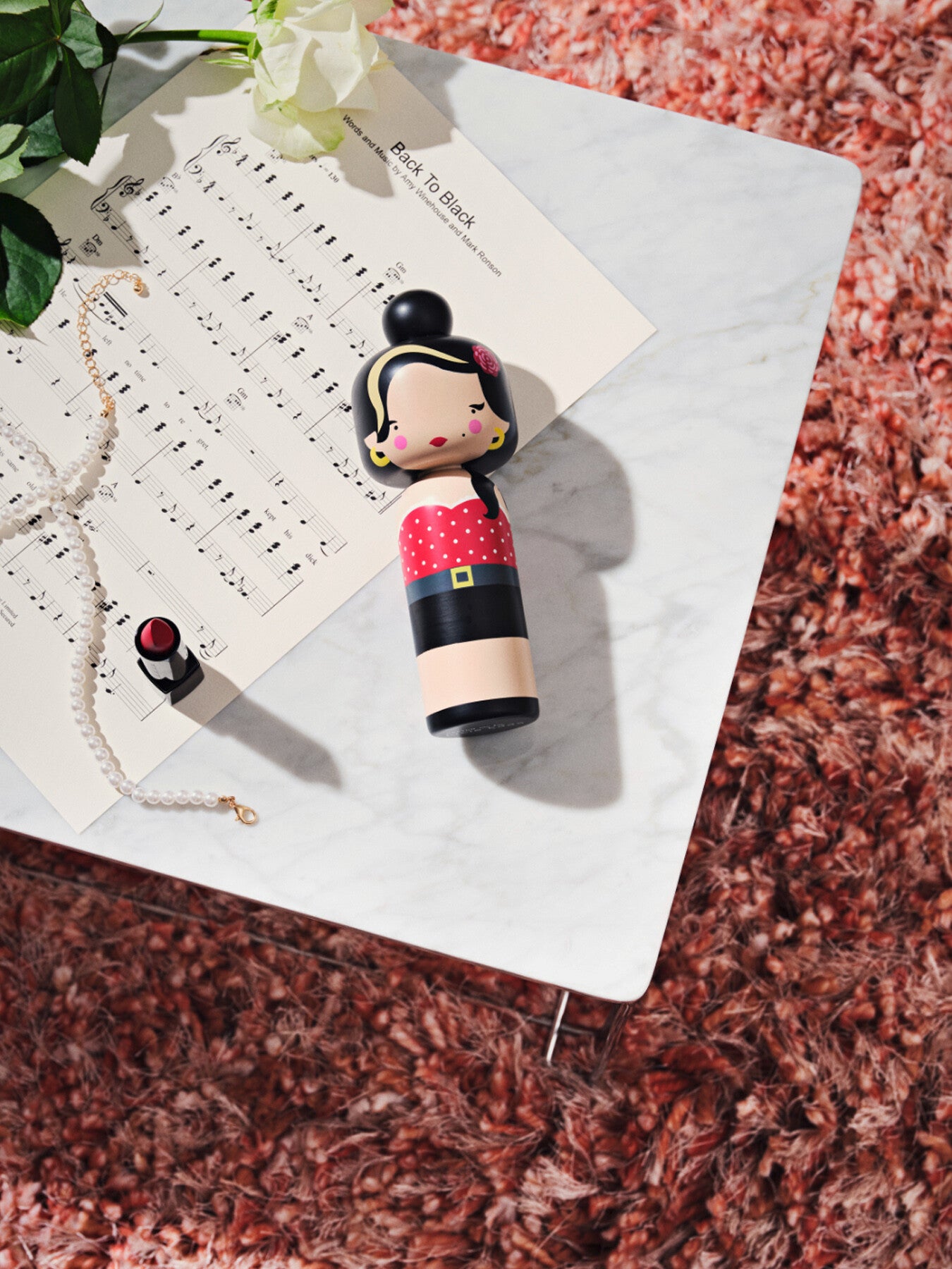 Amy Winehouse Kokeshi Doll 14.5 cm