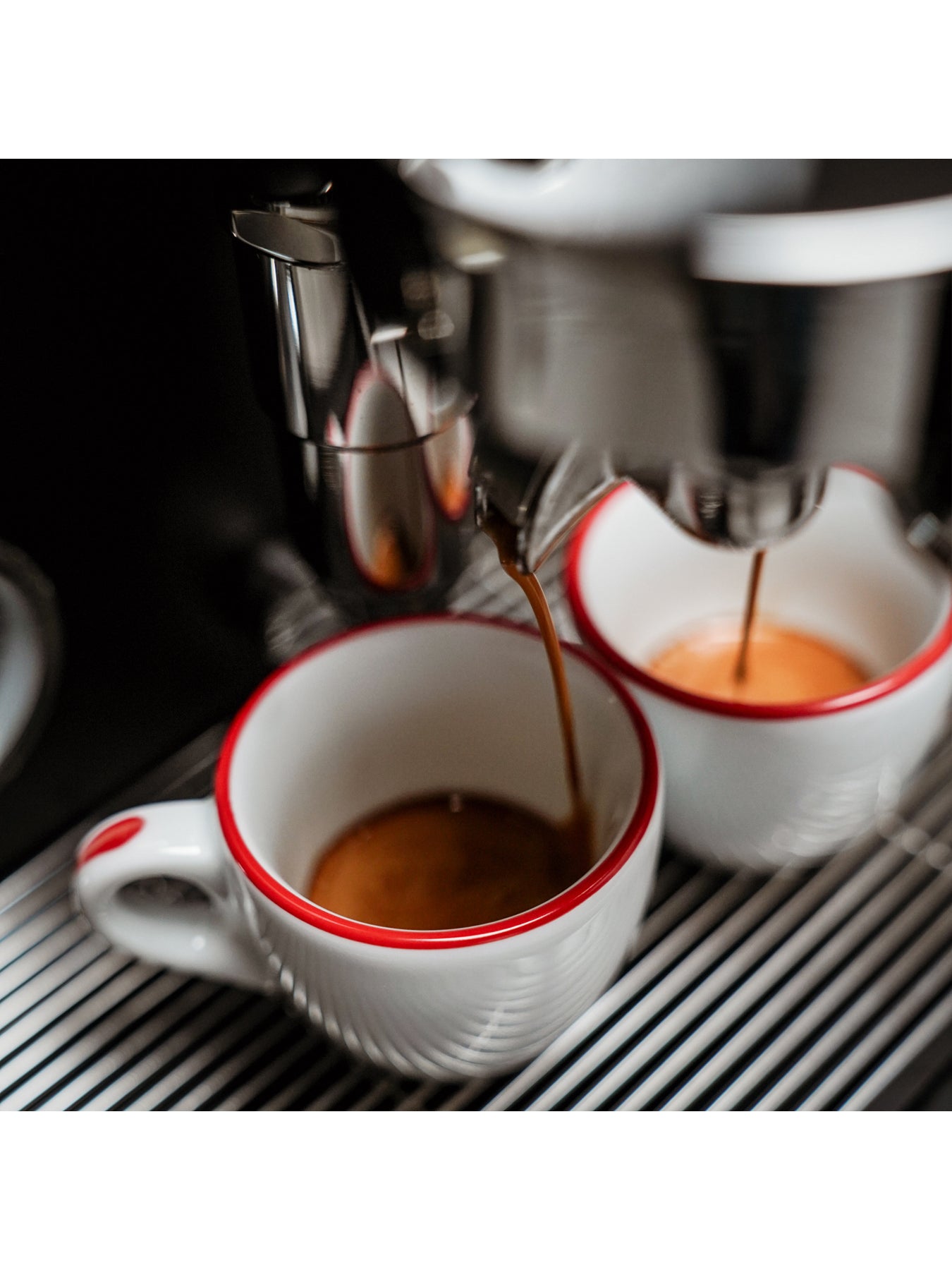 Lpsccb01Uk La Pavoni Semi-Professional Coffee Machine Cellini Classic Matte Black