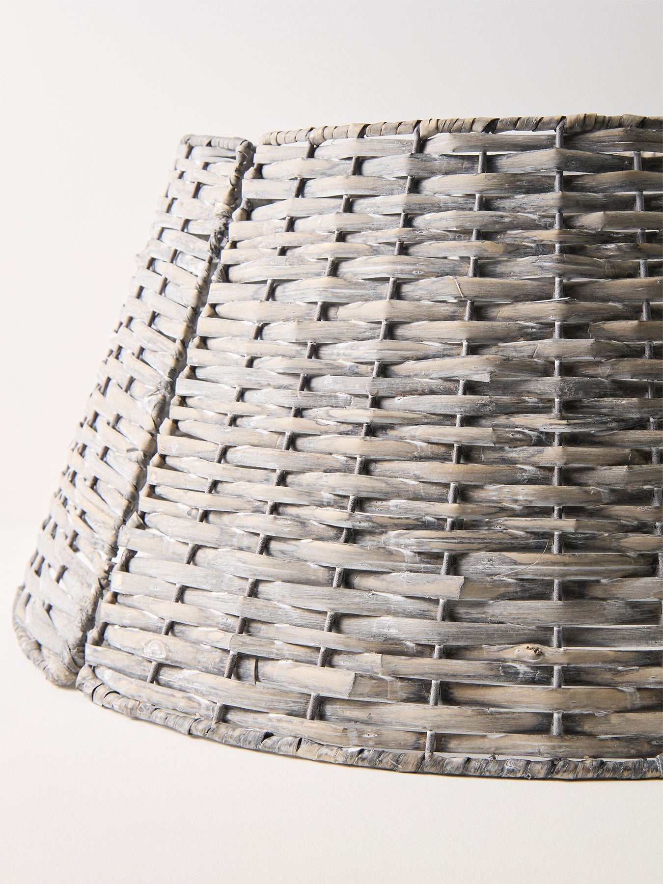 Kaemingk Tree Ring Willow Grey