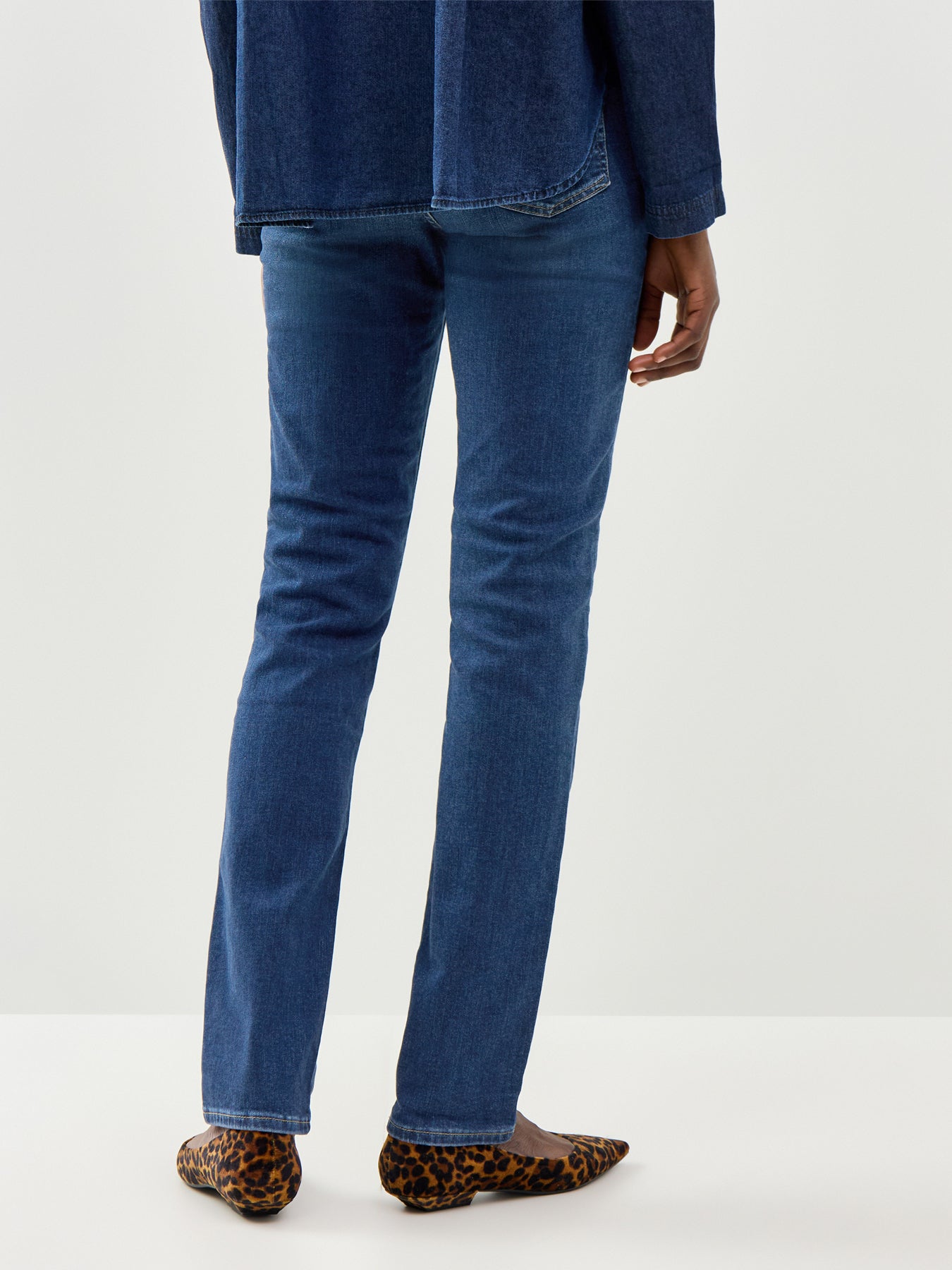 724 High Rise Straight Jeans