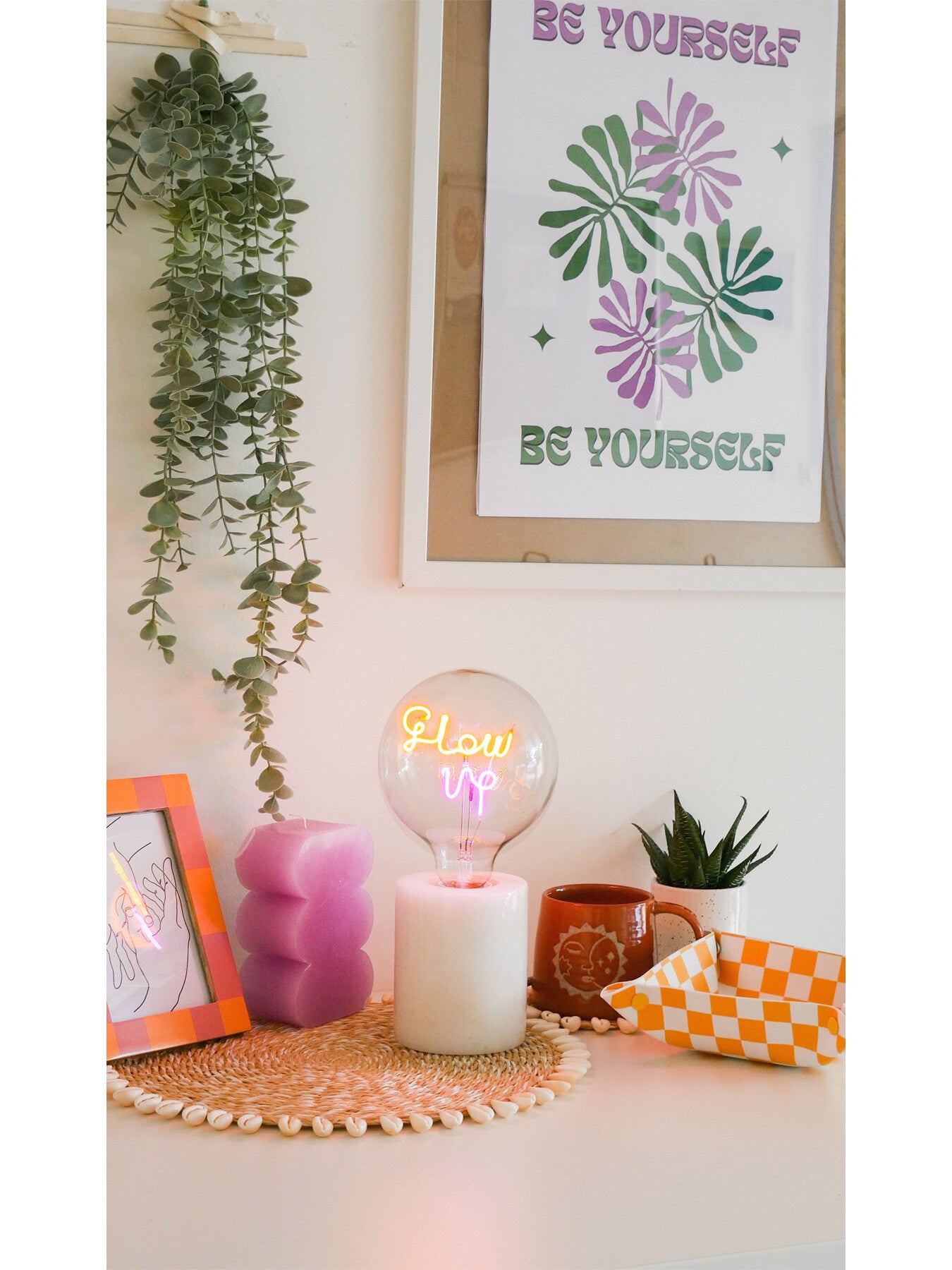 Glow Up Screw Down Bulb