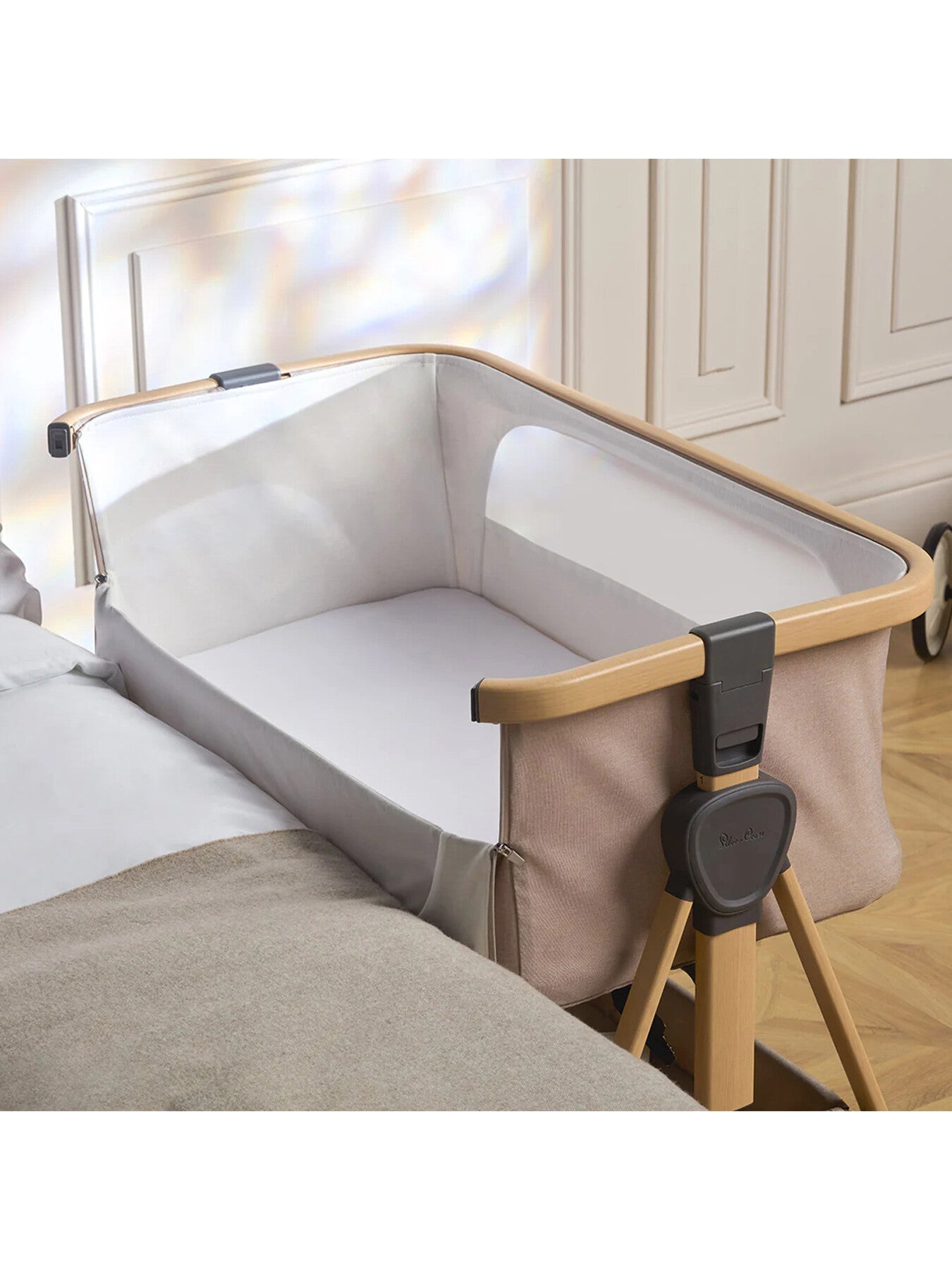 Lunar Bedside Crib