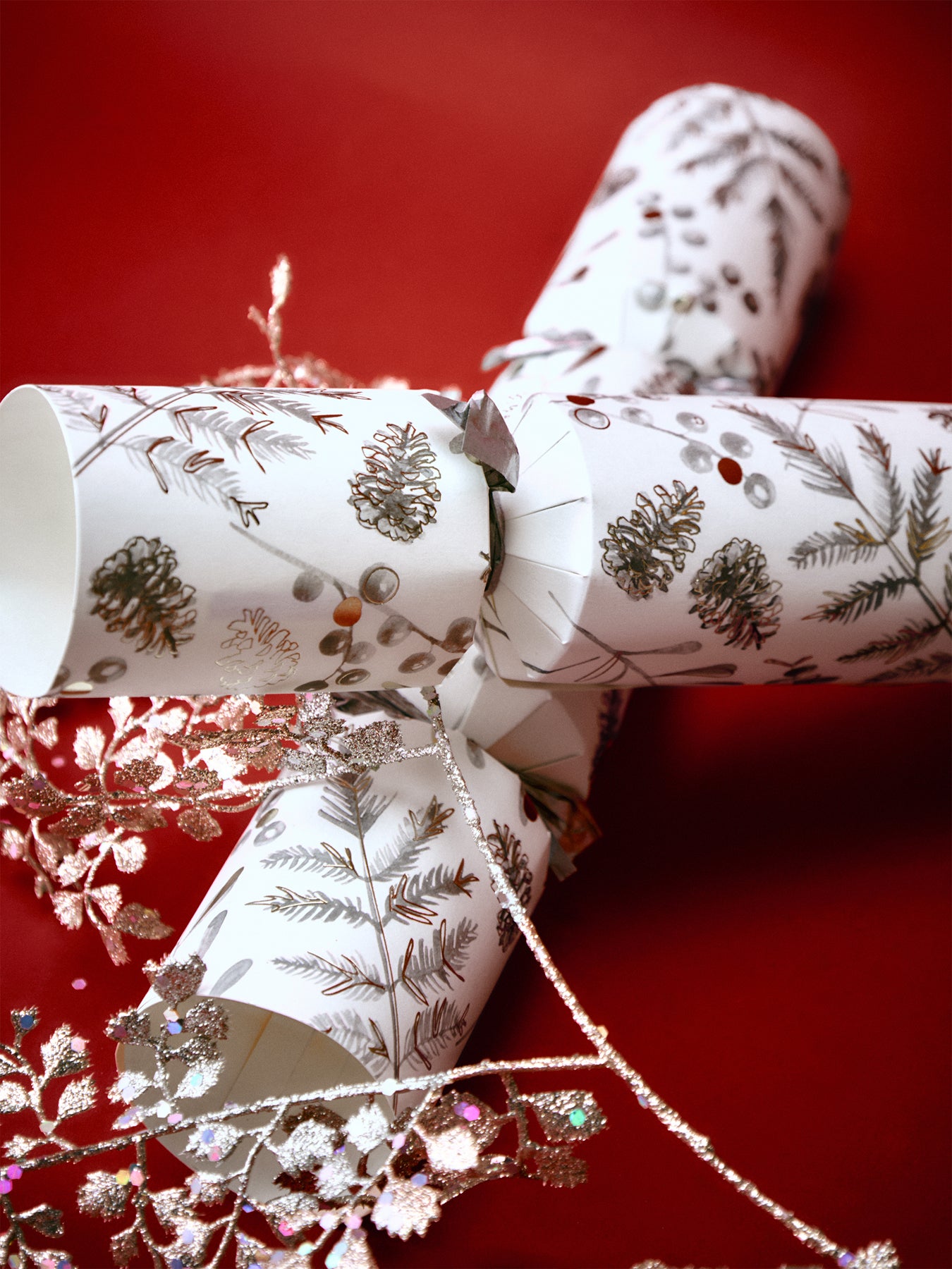 Silver Botanical 14in Cracker (8pcs) Silver