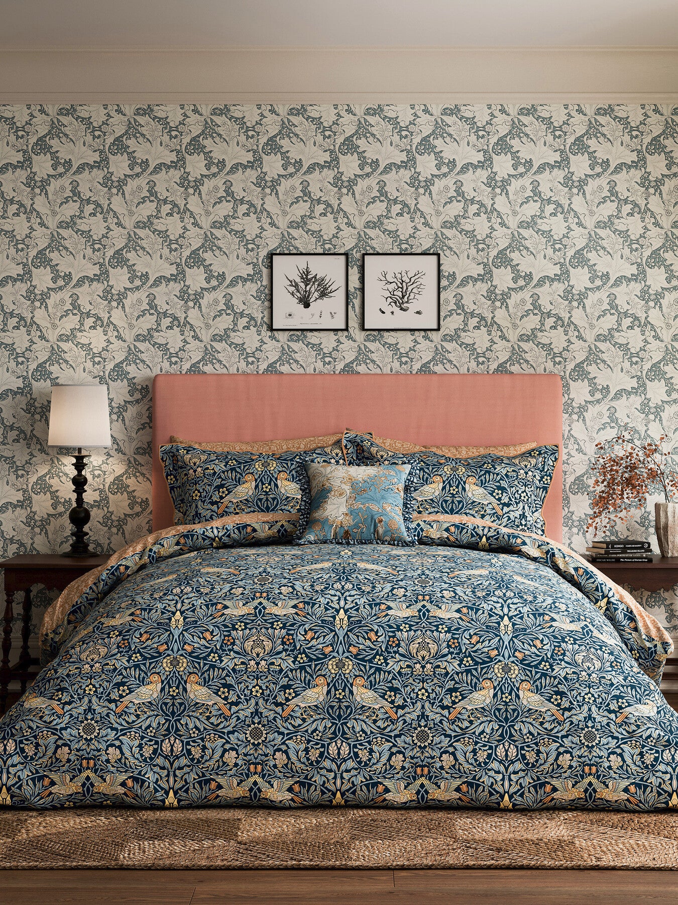 Morris & Co X Emery Walker Bird Cover Set