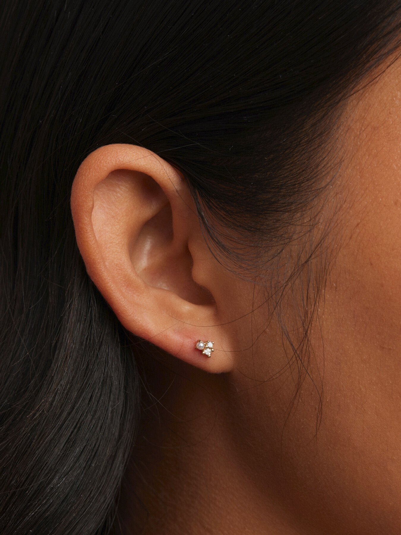 Pearl and Crystal Stud Earrings