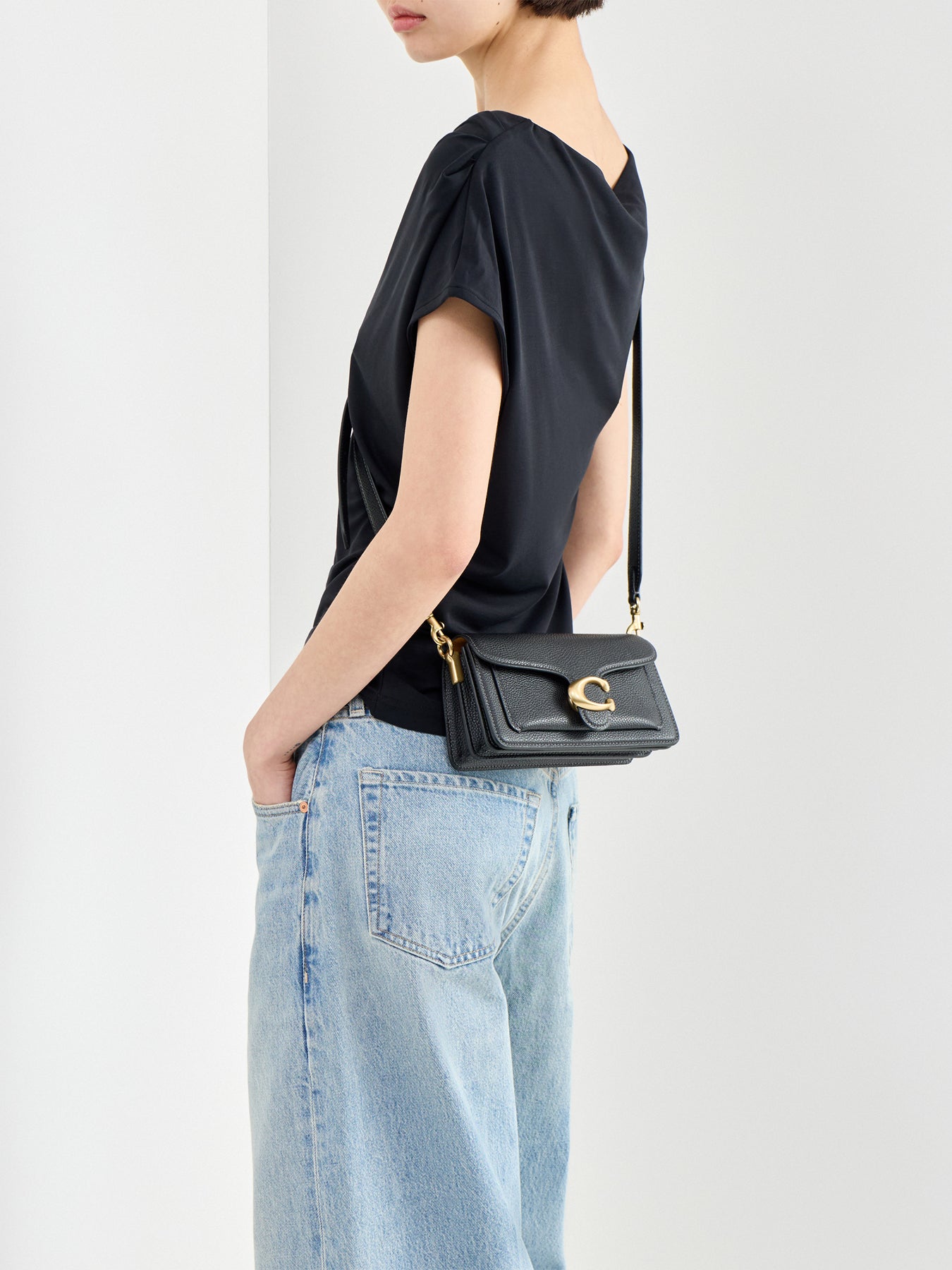 Tabby 20 Leather Shoulder Bag Black – Fenwick
