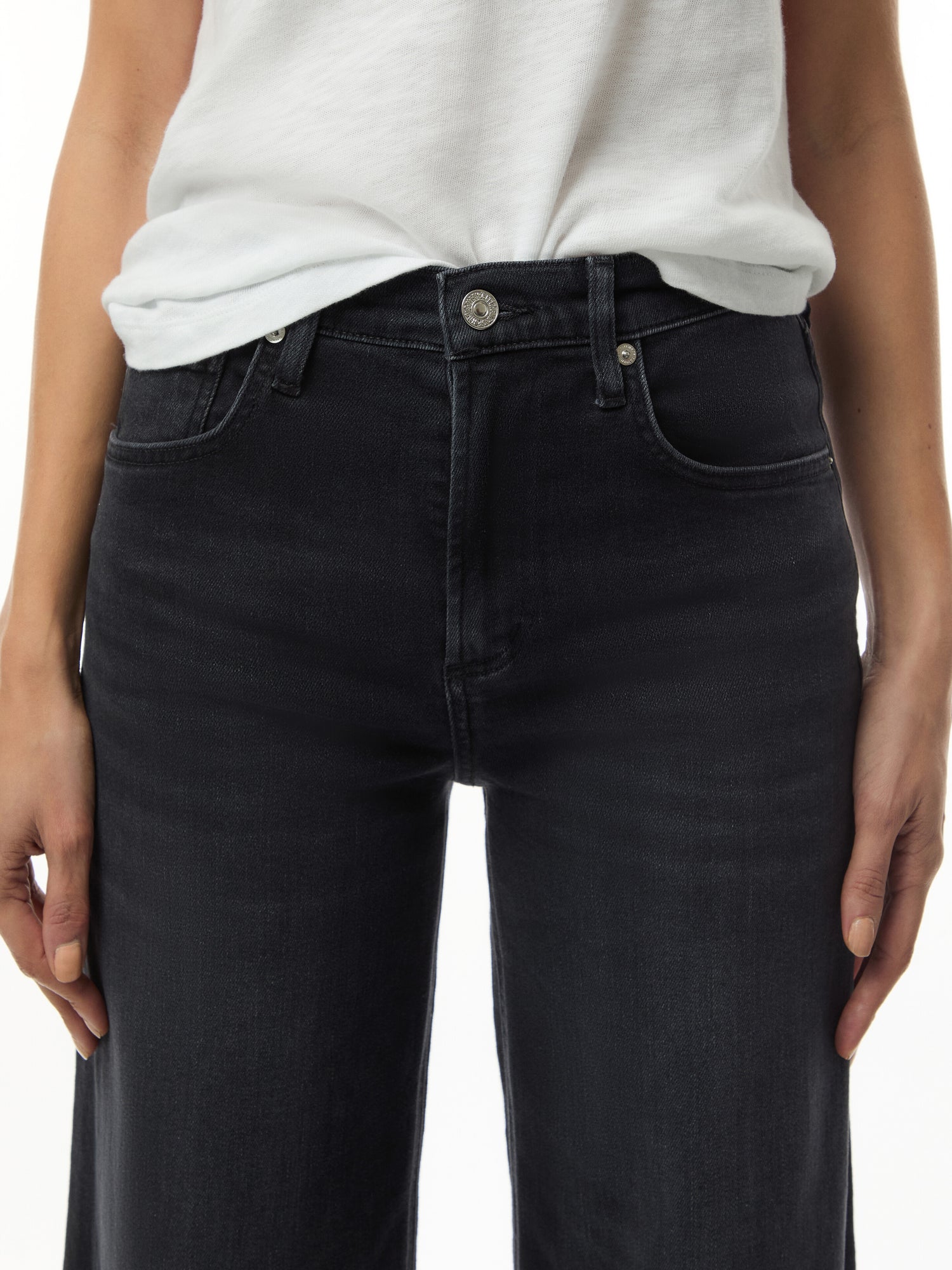Lyra Wide Leg Crop Jeans