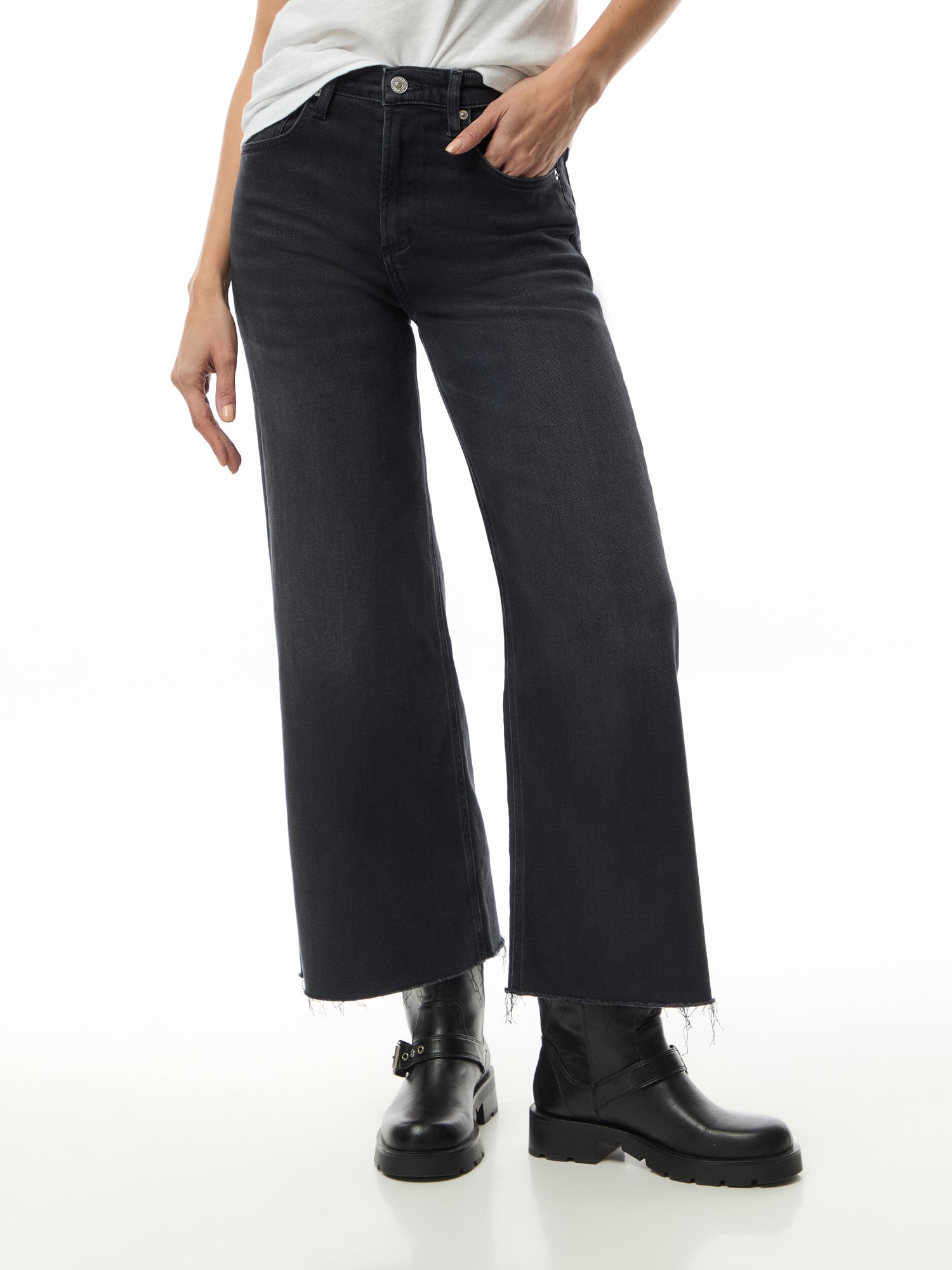 Lyra Wide Leg Crop Jeans