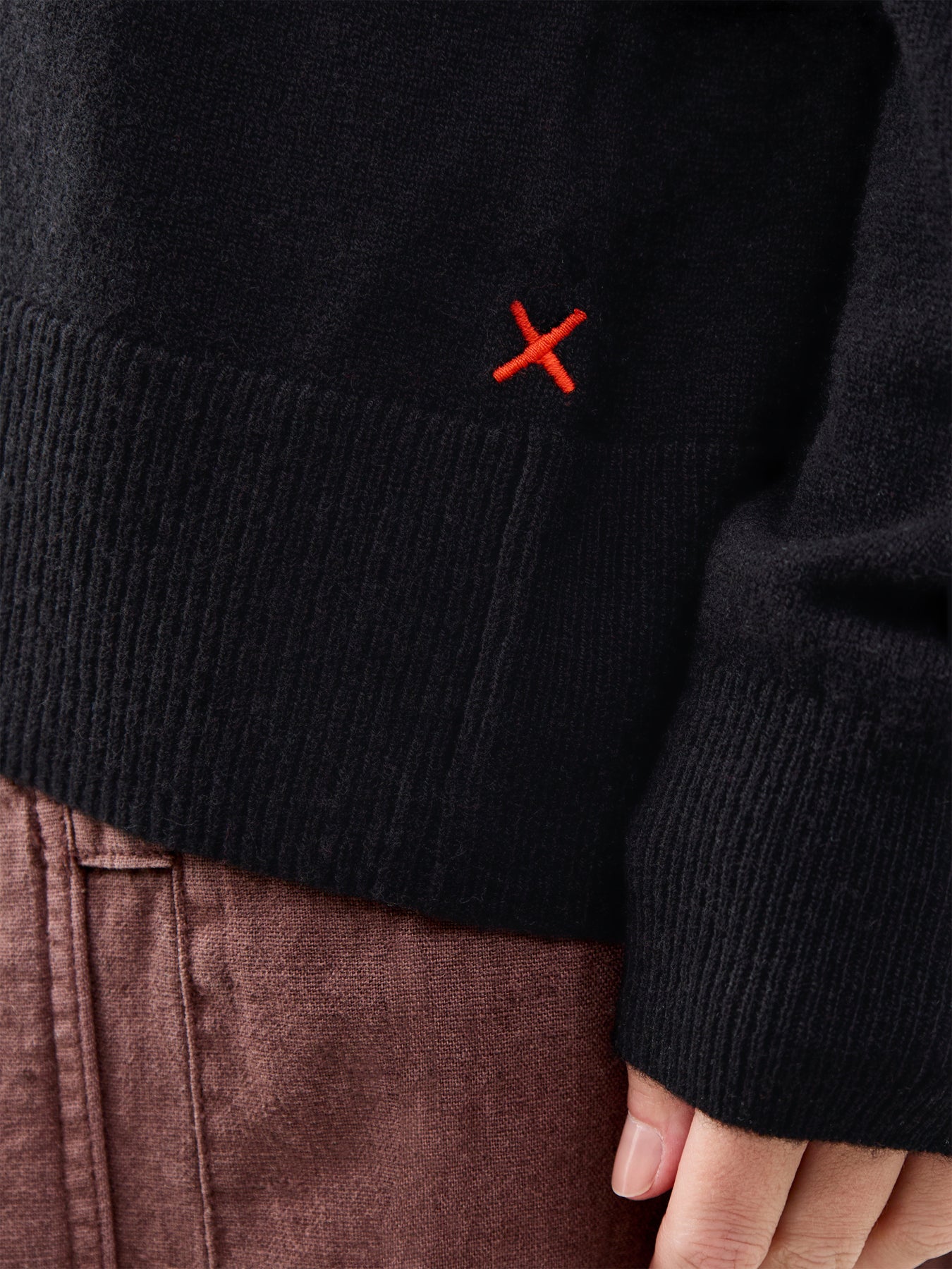 Wide Slouchy Sweater Black