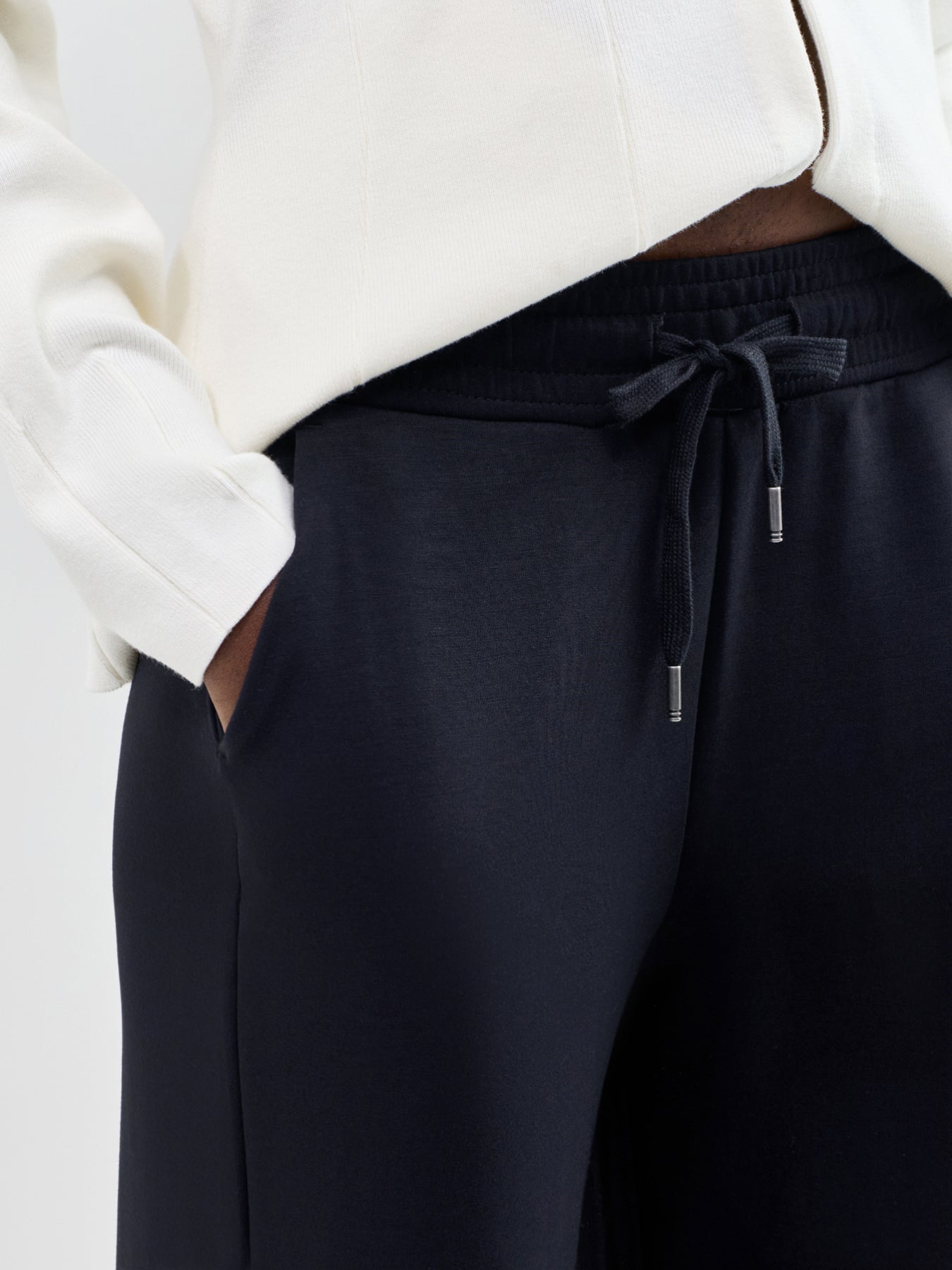 Banu Wide Leg Trousers Black