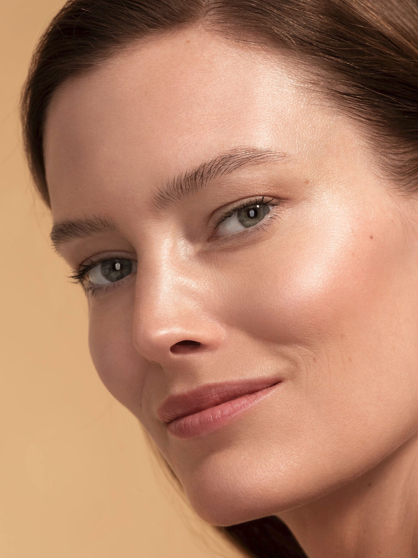 Sheer Glow Gold Face Tint