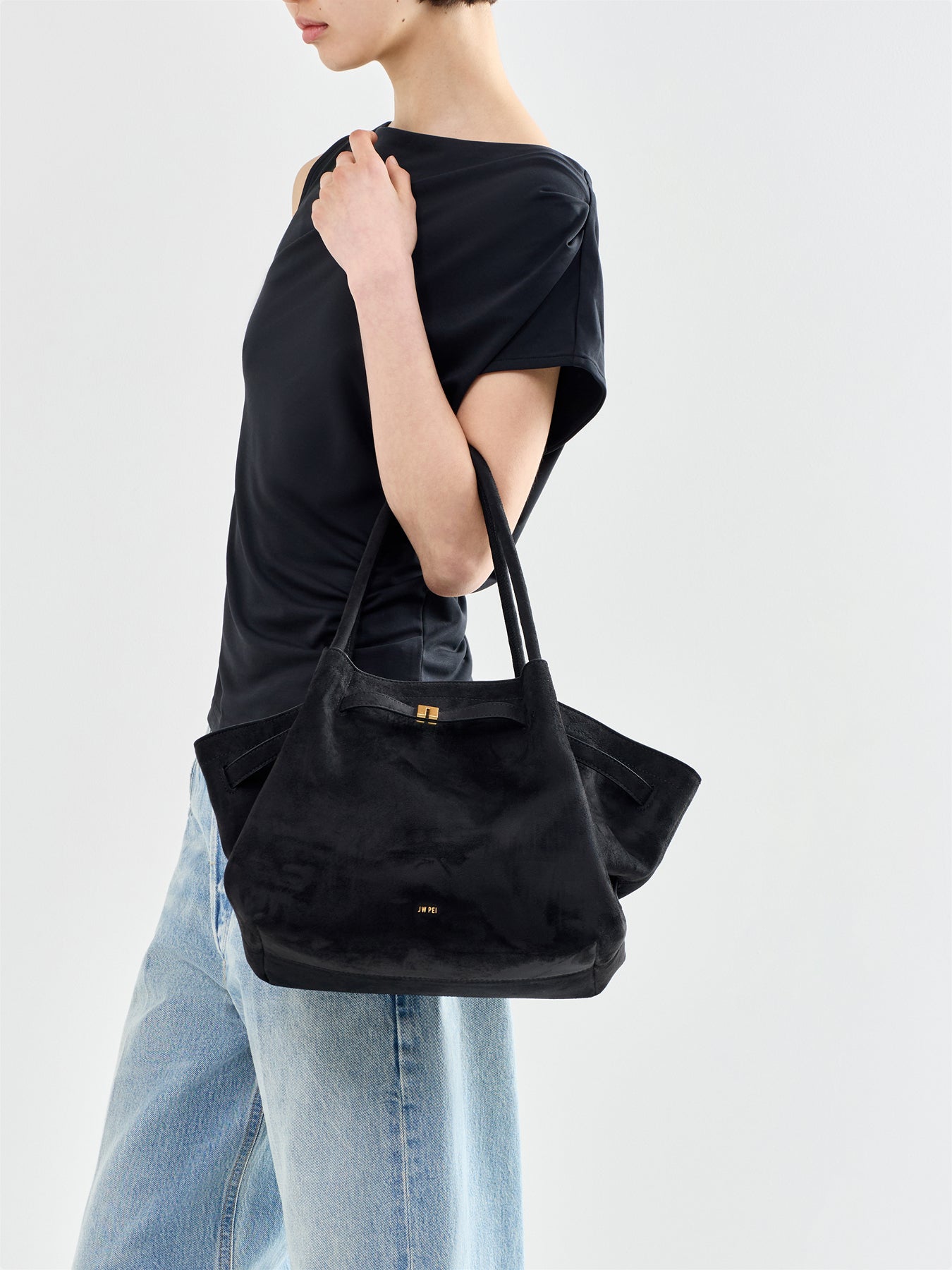 Hana Medium Faux Suede Tote Bag Black – Fenwick