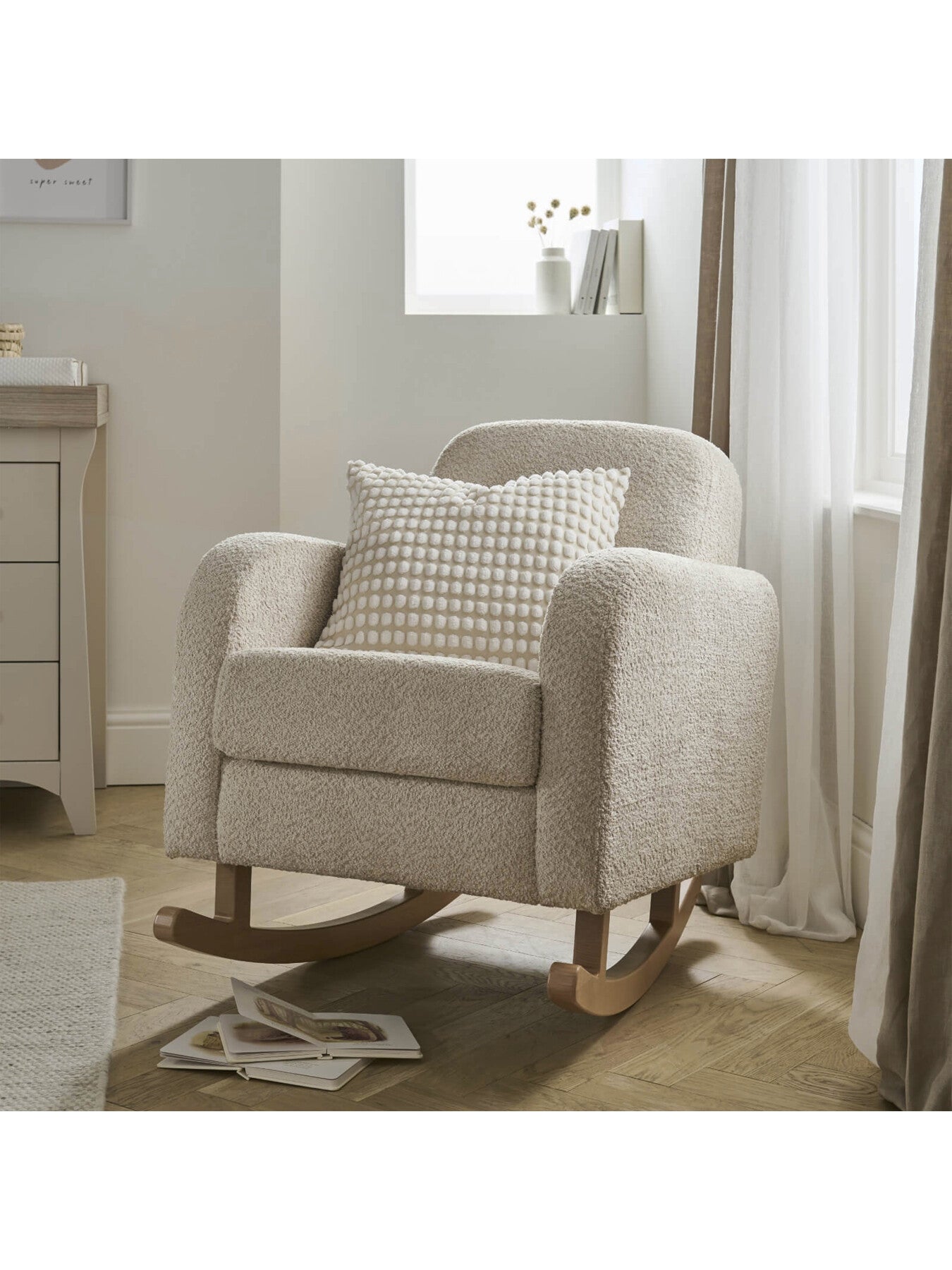 Etta Nursing Chair