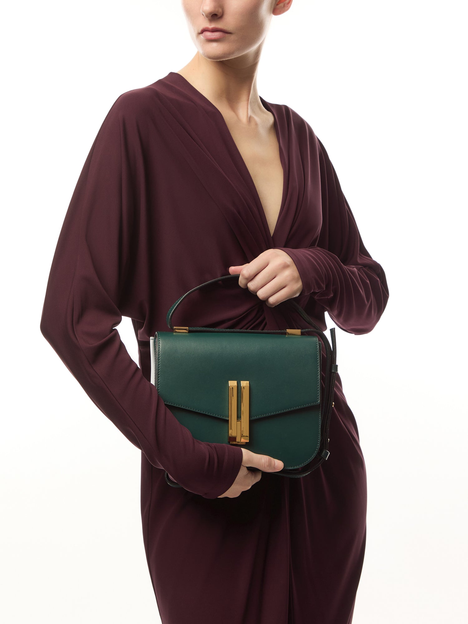 Vancouver Smooth Leather Crossbody Bag